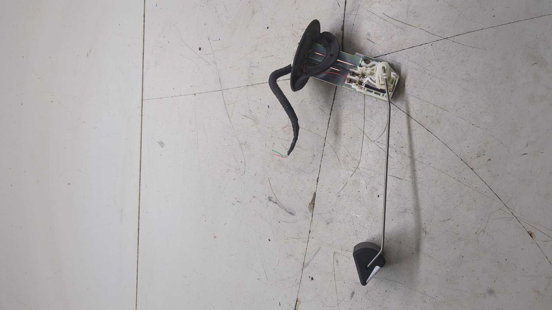 Датчик уровня топлива