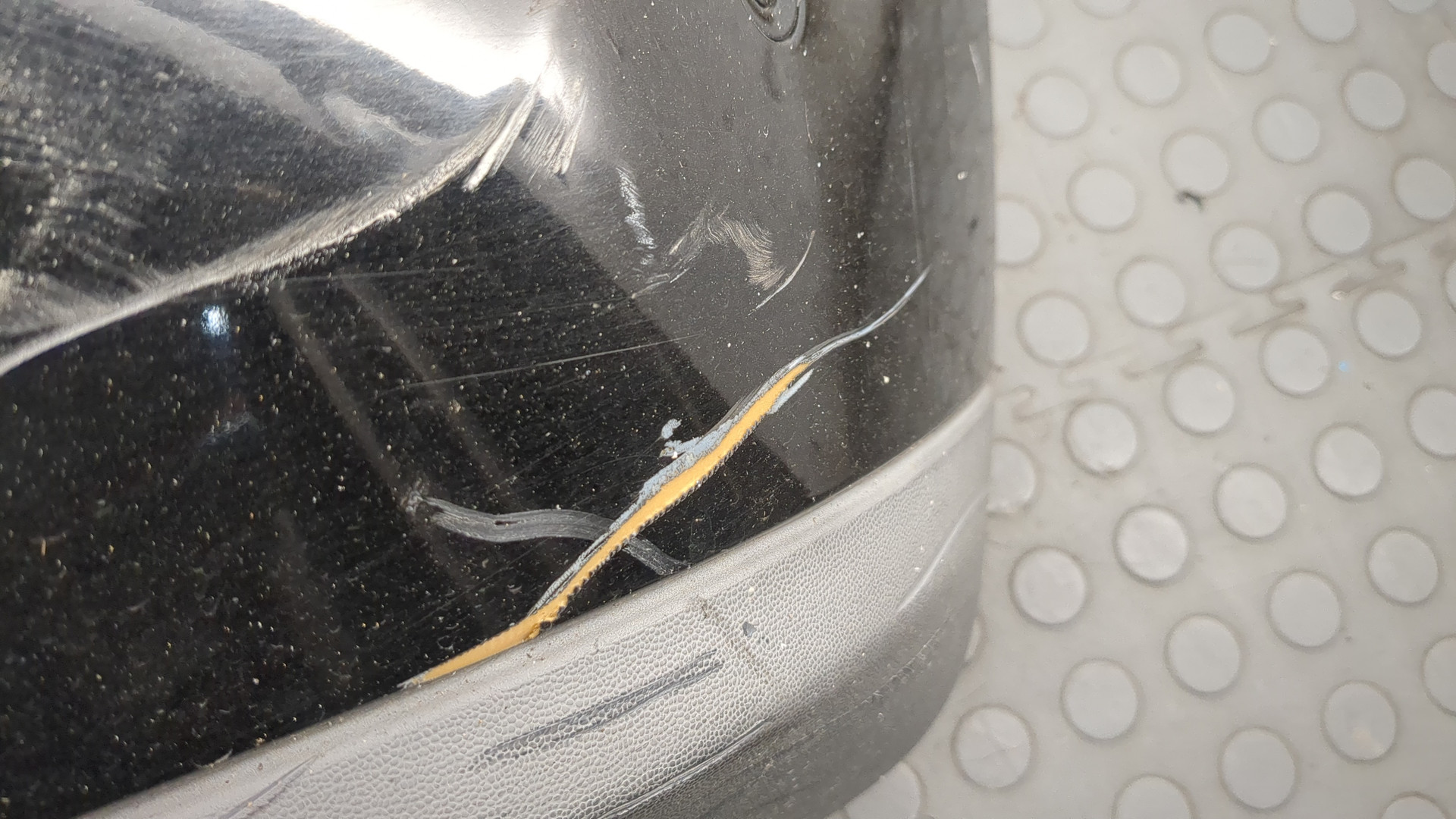 Бампер передний