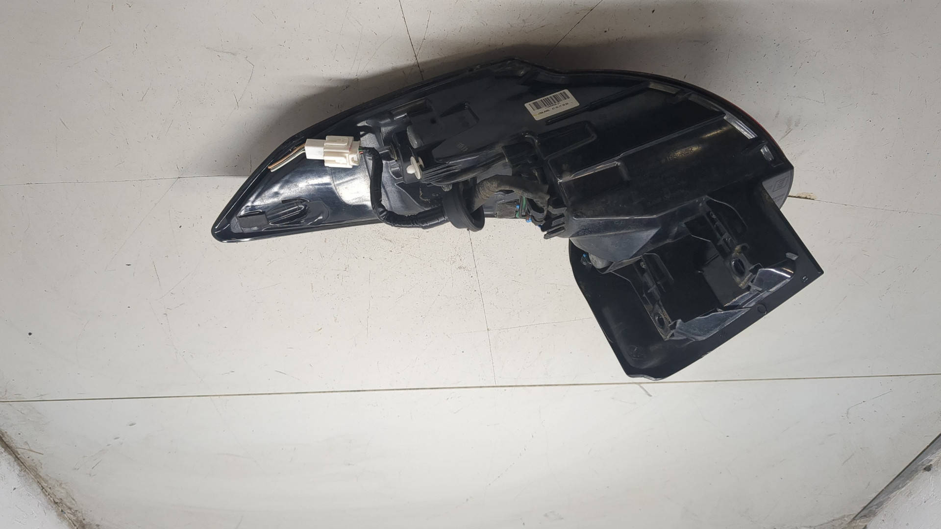 Фонарь задний левый