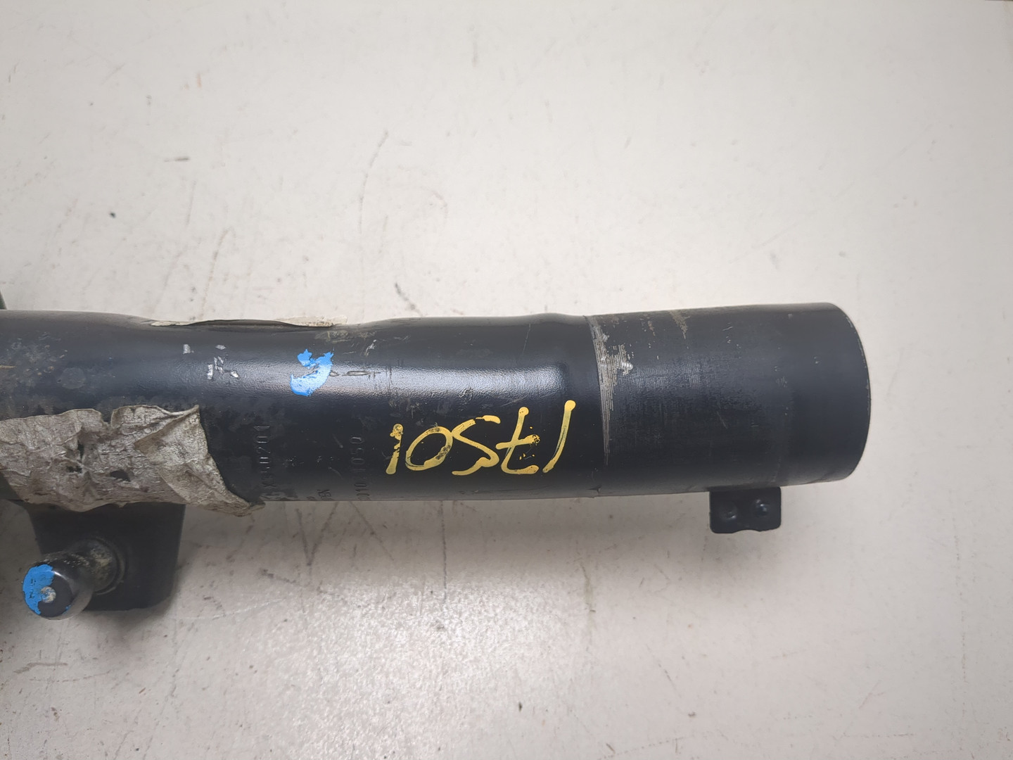 Амортизатор передний