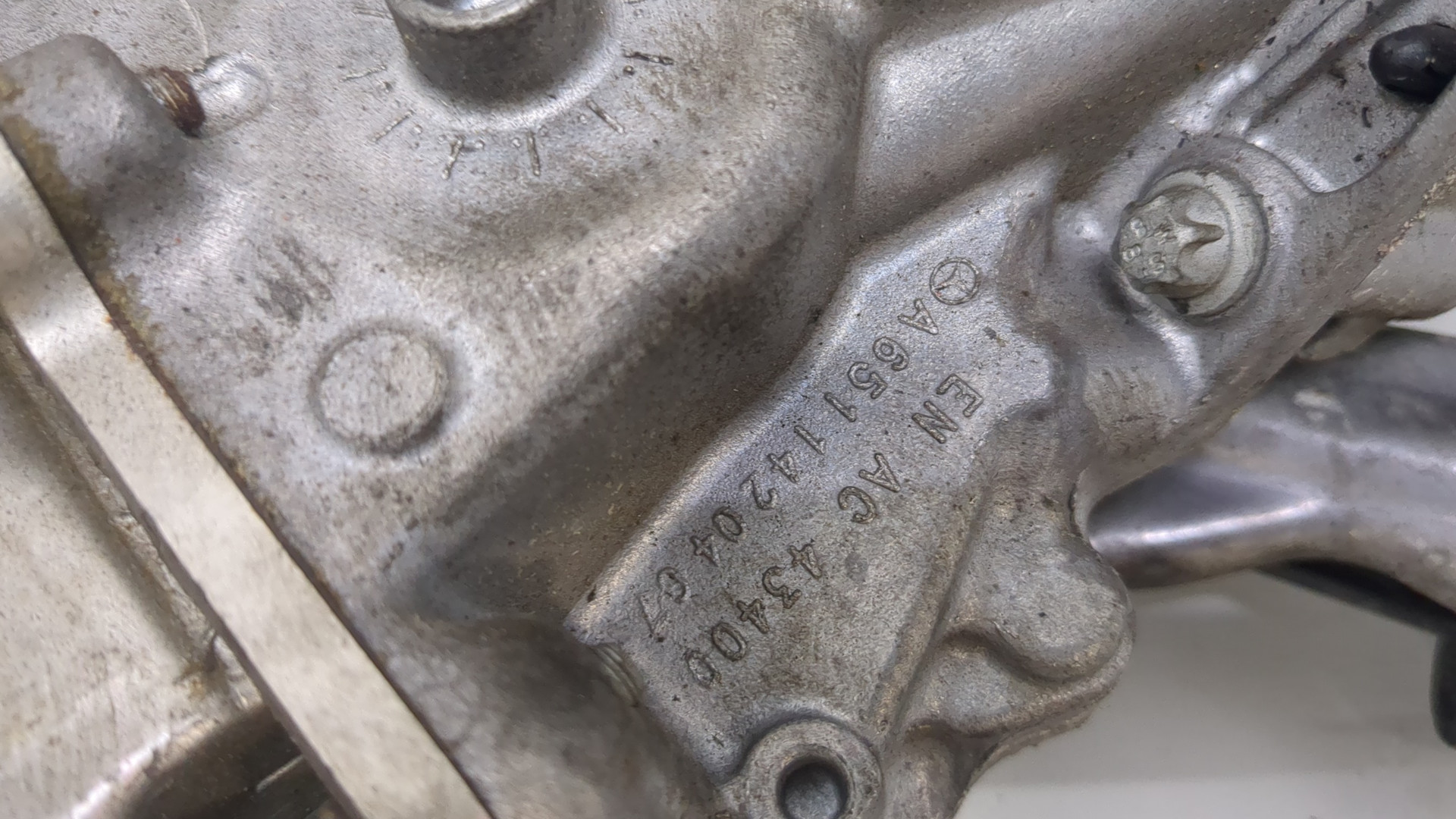 Тройник вентиляции картерных газов