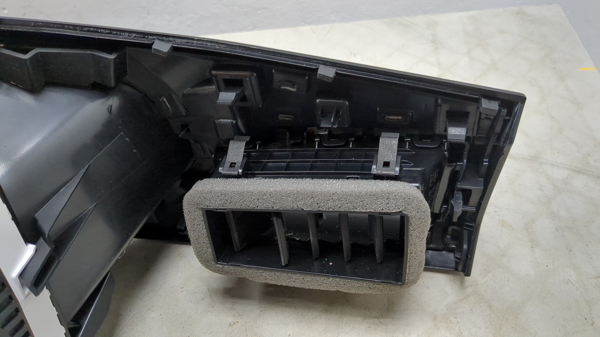 Панель приборов