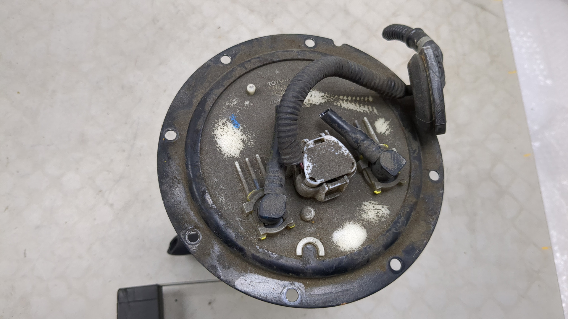 Насос топливный электрический