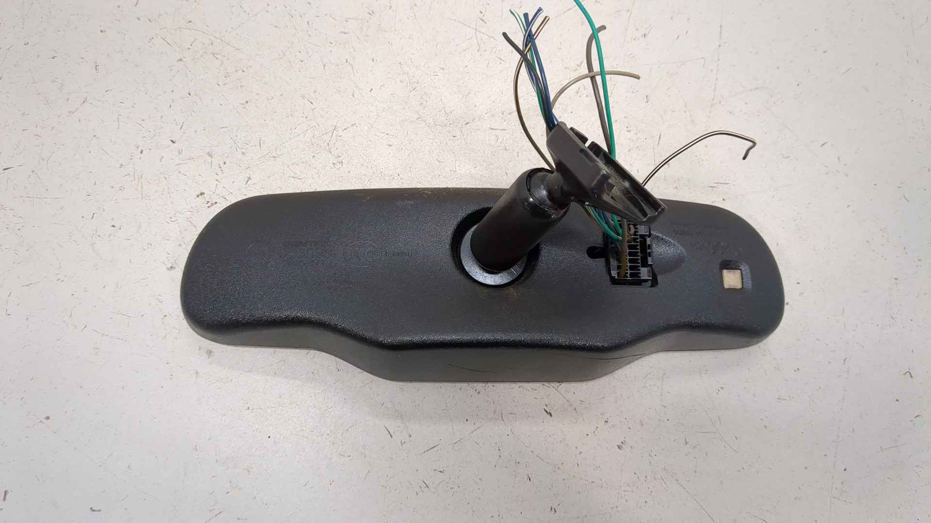 Зеркало заднего вида