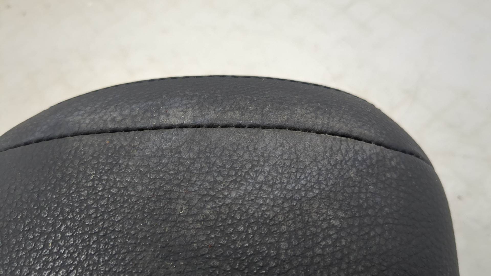 Подголовник сиденья