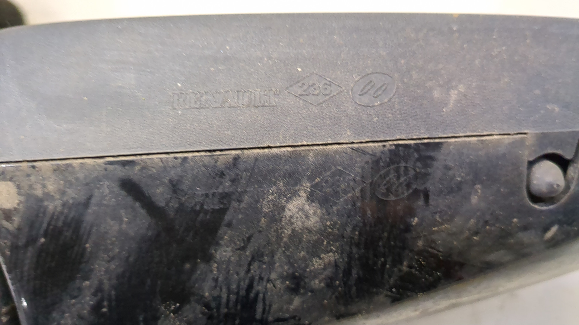 Зеркало правое электрическое