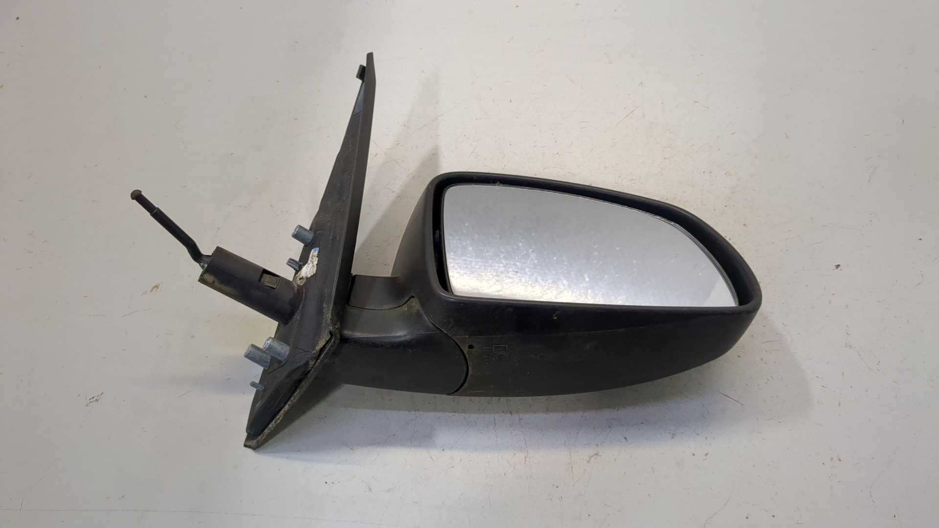 Зеркало правое электрическое