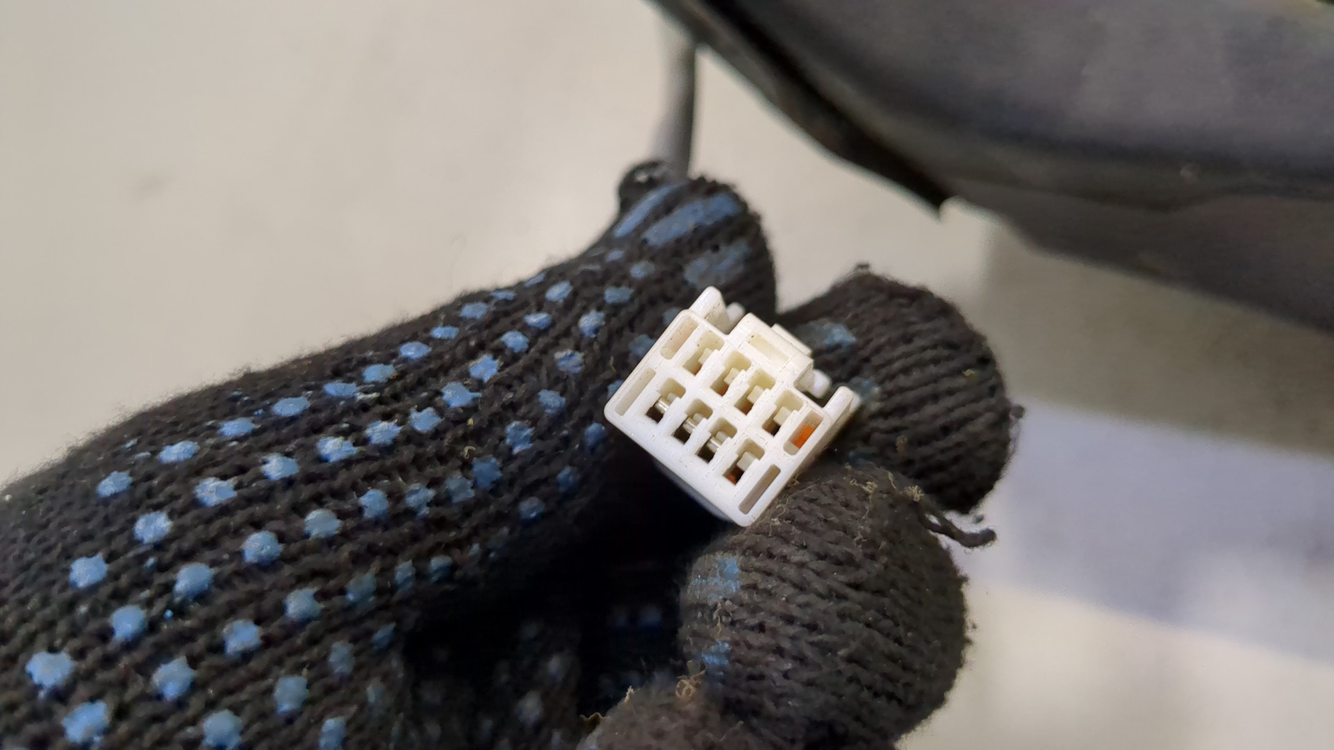 Зеркало левое электрическое