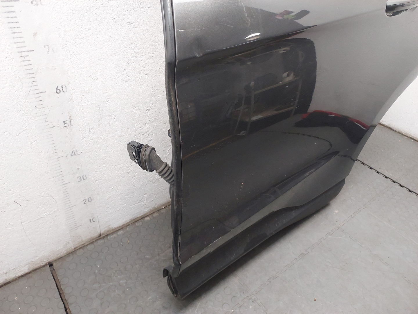 Дверь задняя левая