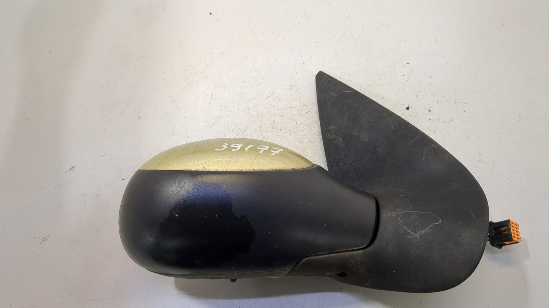 Зеркало правое электрическое