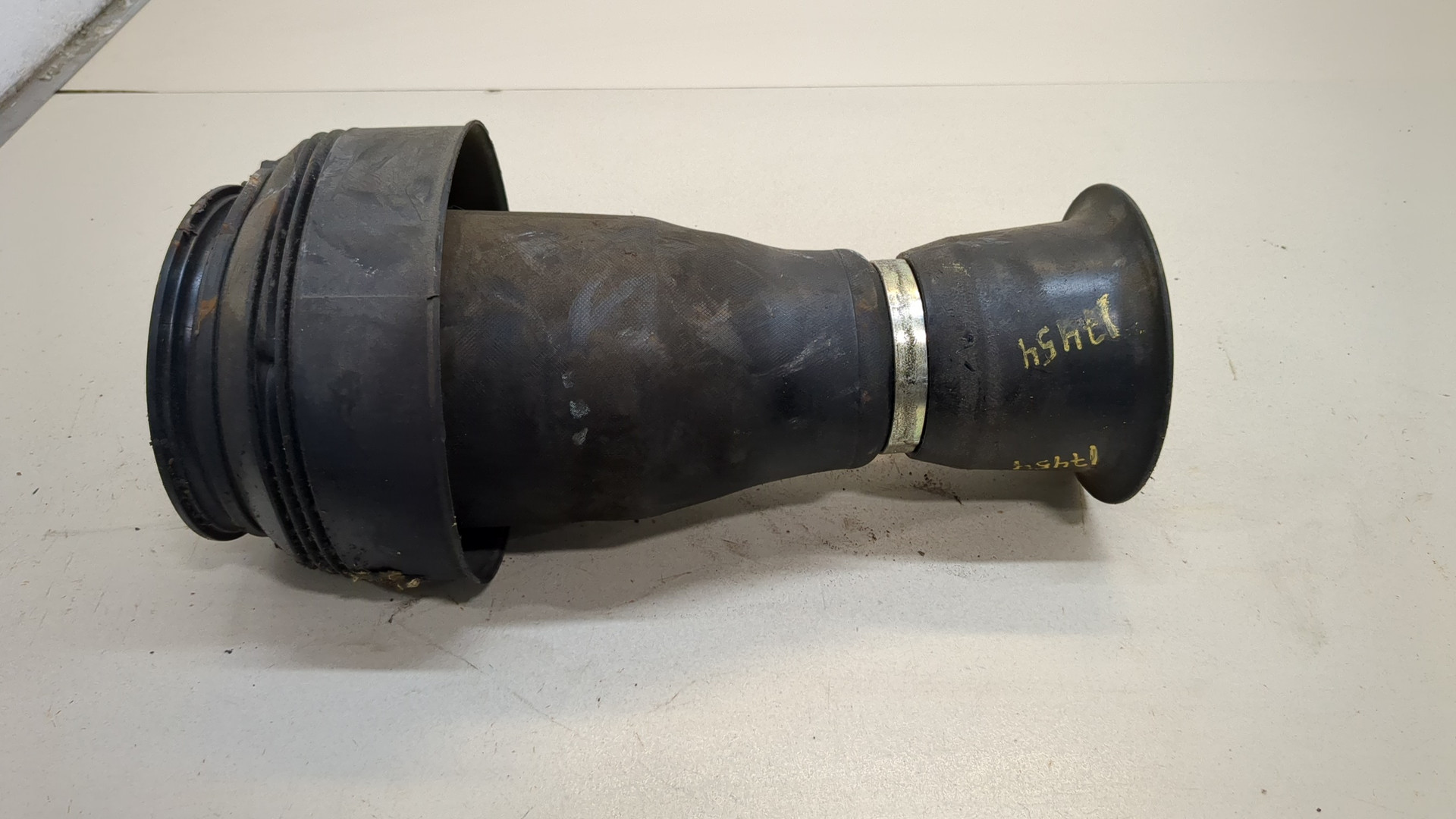 Амортизатор задний (стойка)