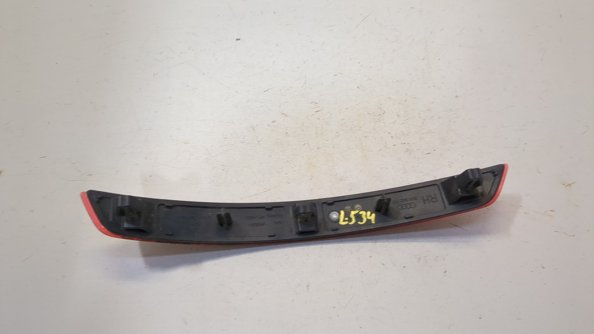 Отражатель в бампер задний правый