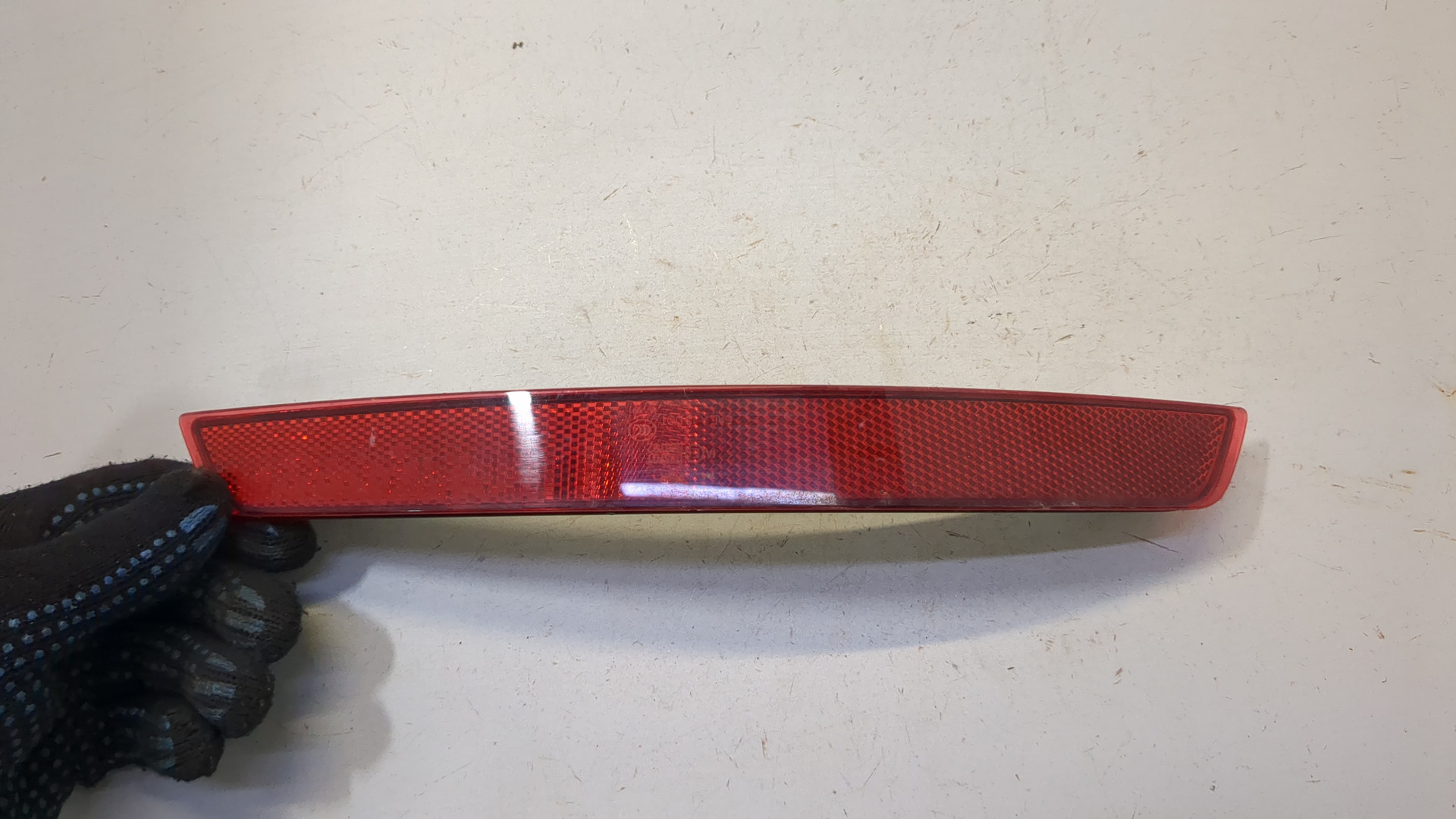 Отражатель в бампер задний правый