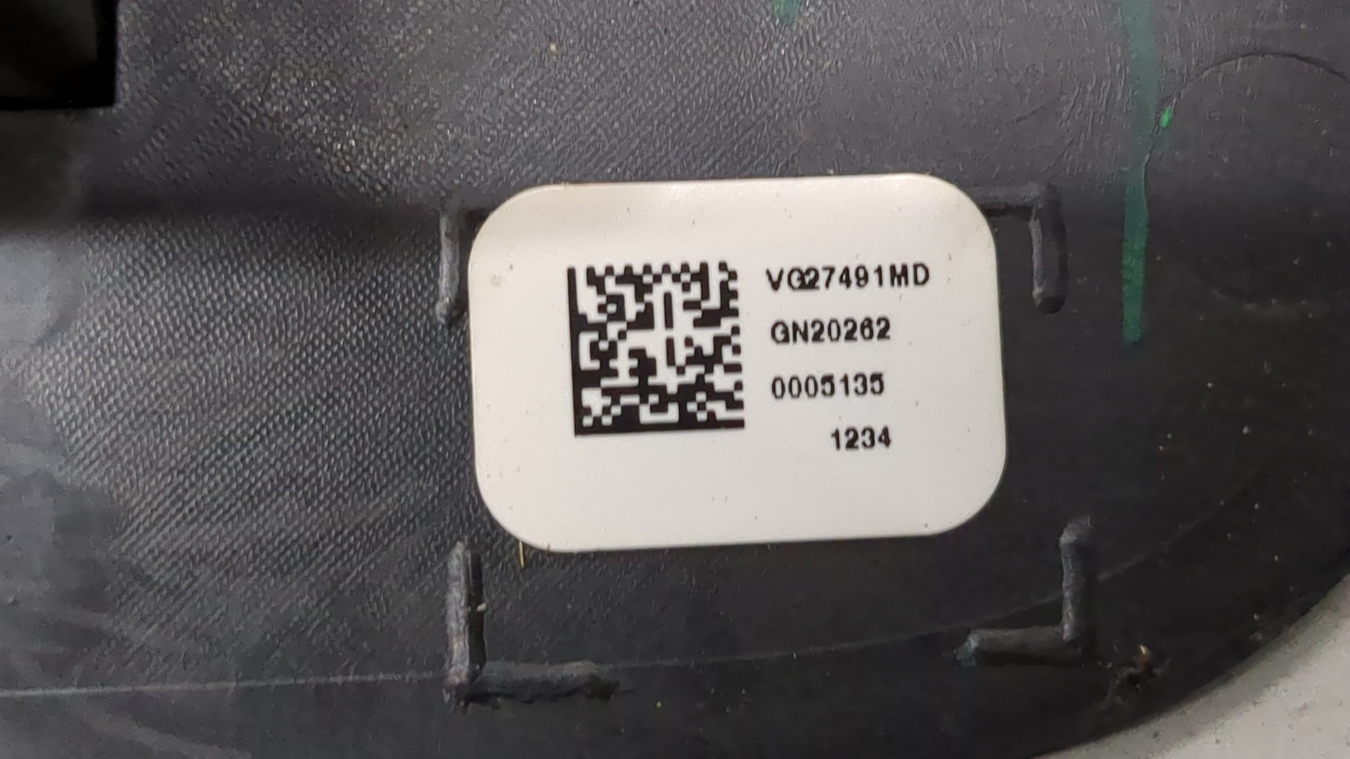 Гнездо AUX / USB IN