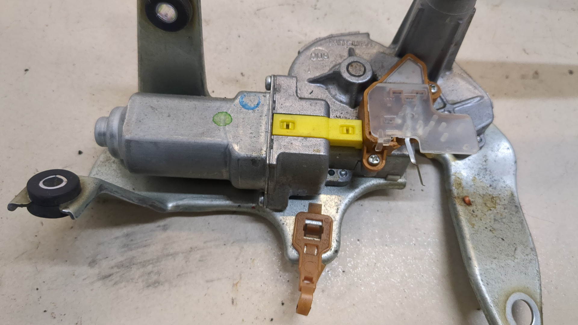 Моторчик стеклоподъемника