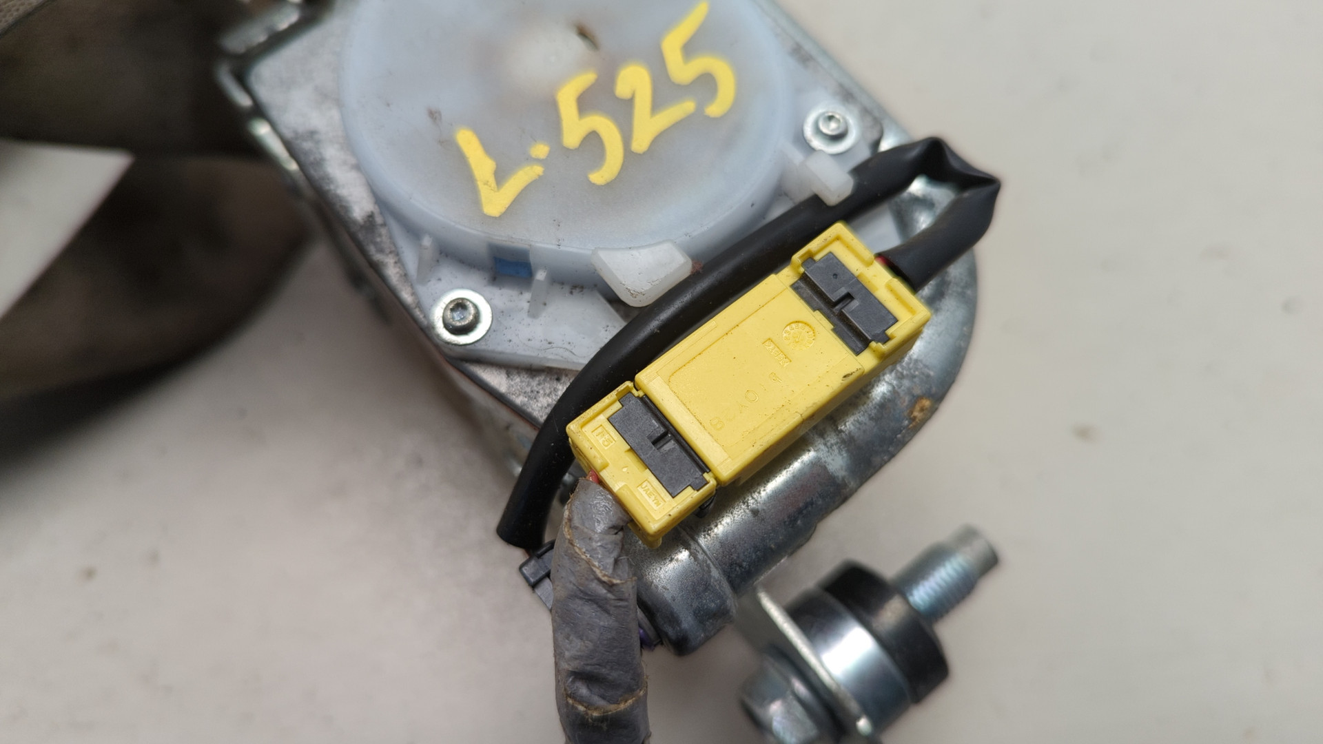 Ремень безопасности