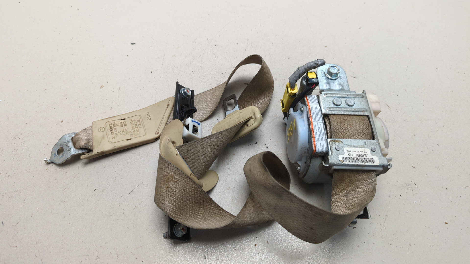 Ремень безопасности