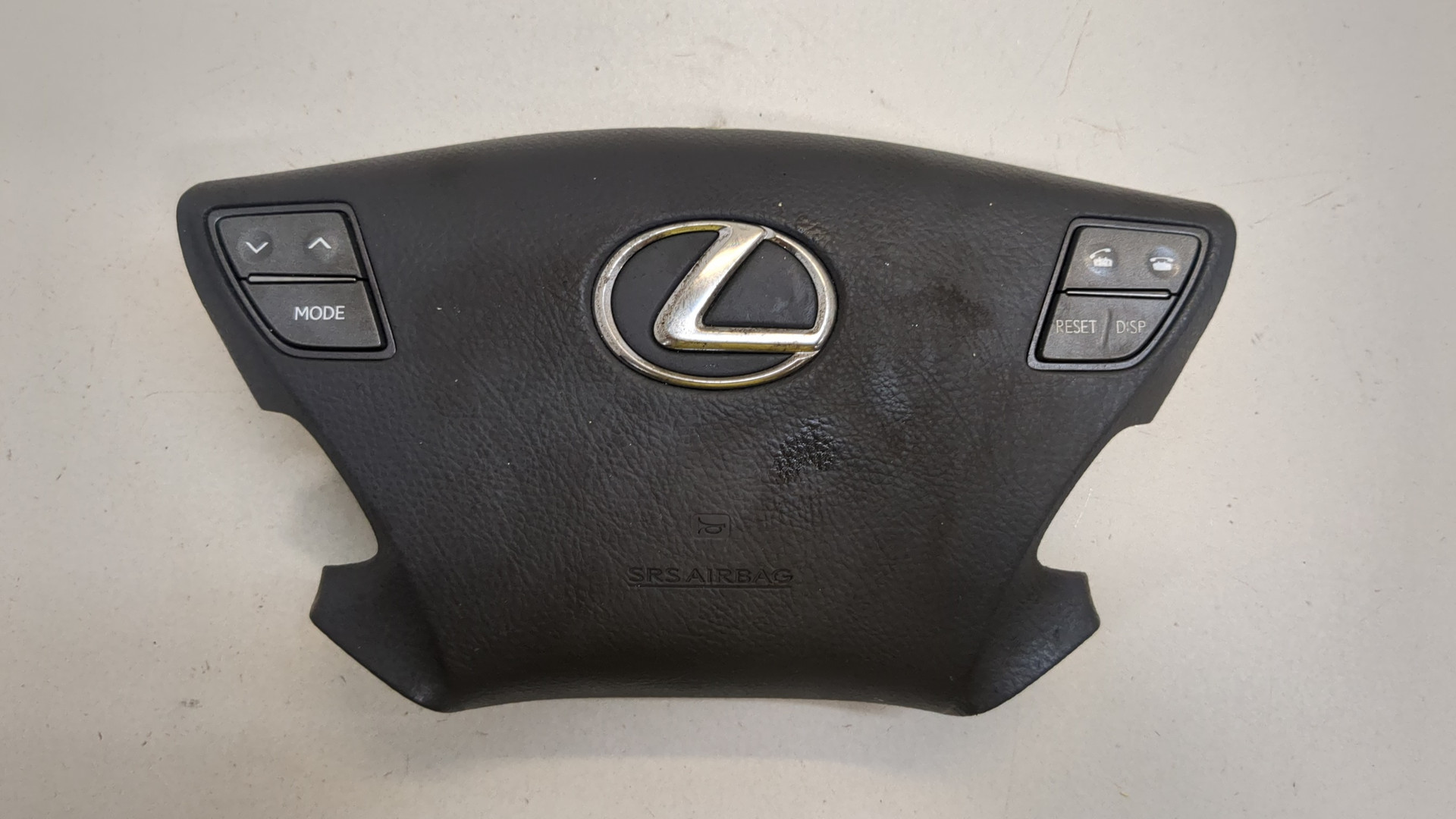 Подушка безопасности в рулевое колесо