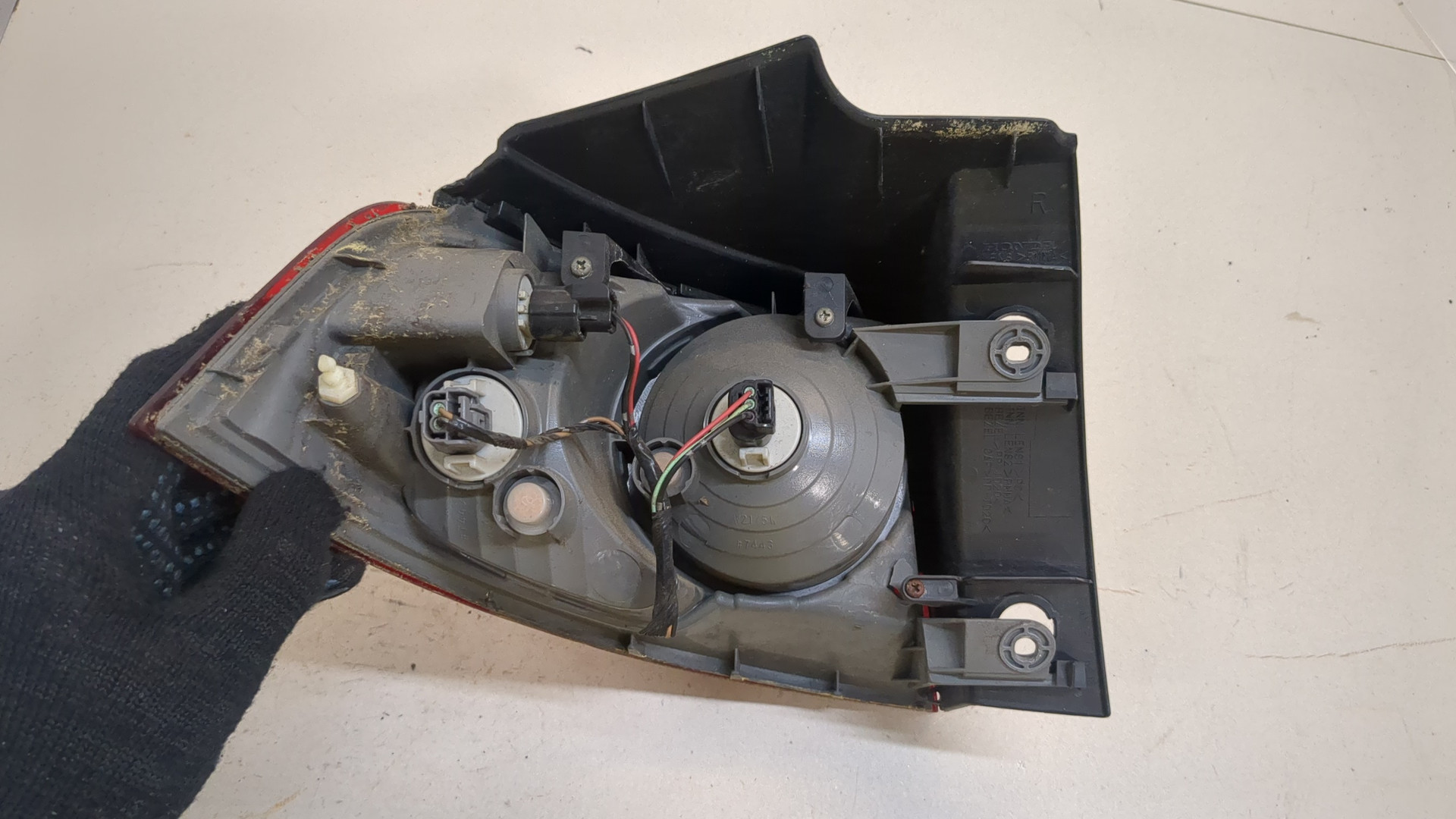 Фонарь задний правый