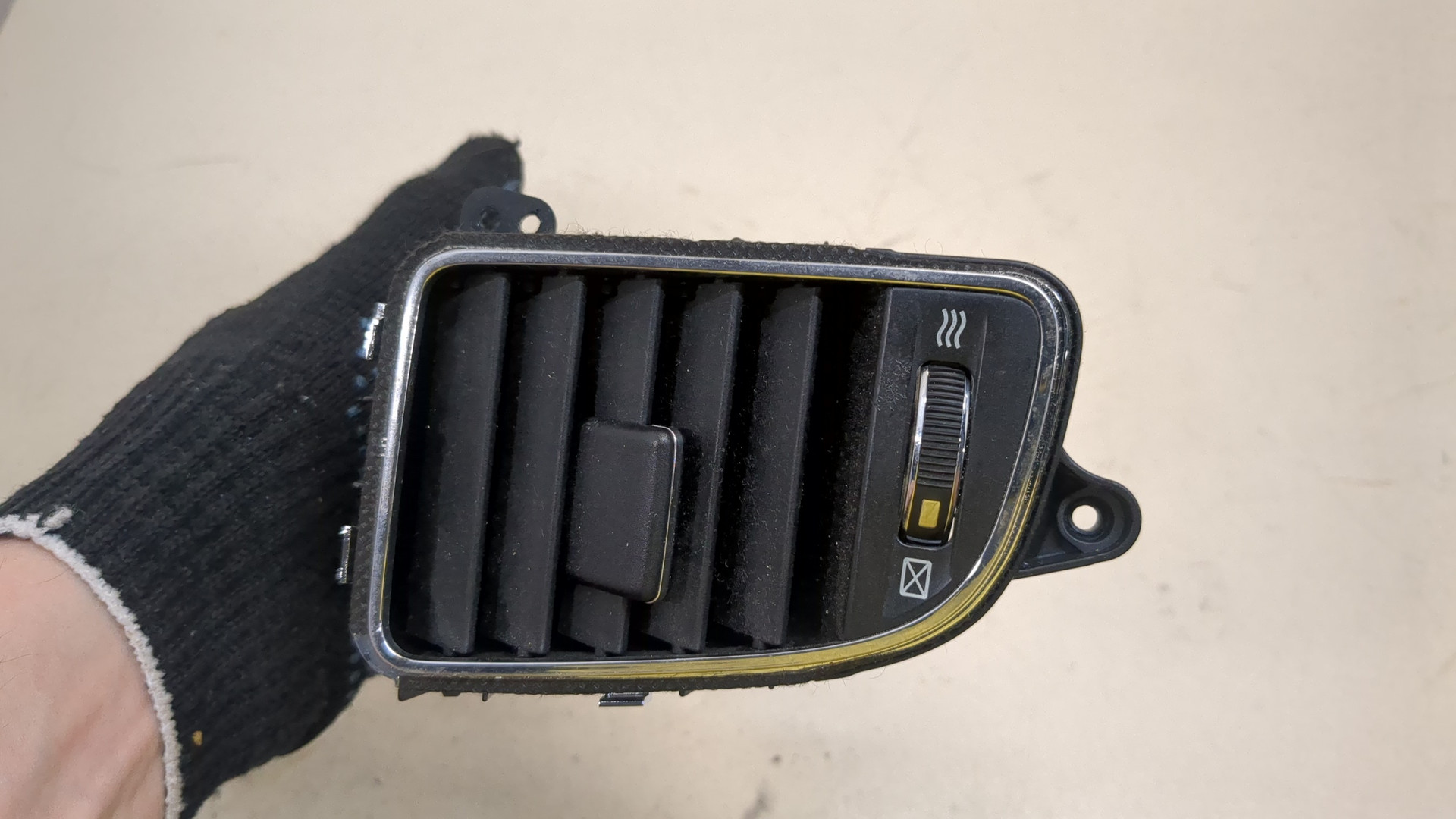 Дефлектор воздушный