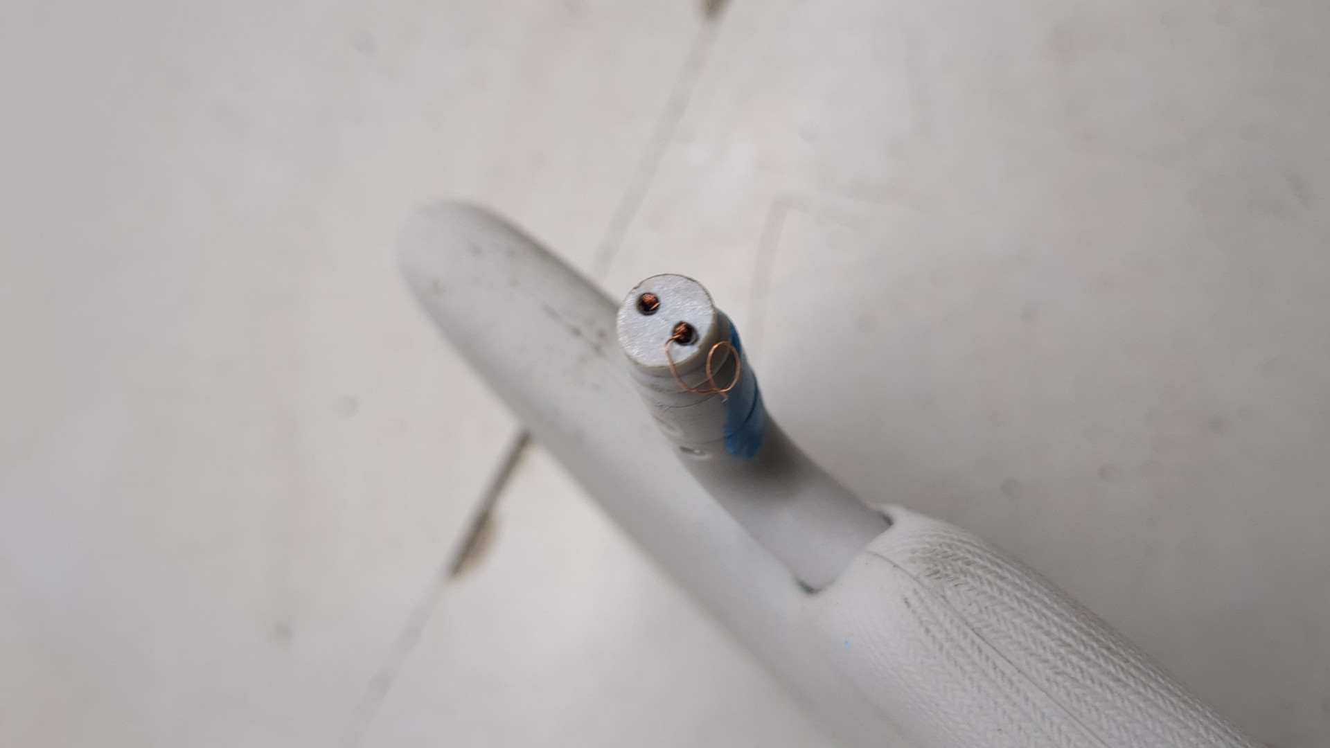 Козырек солнцезащитный