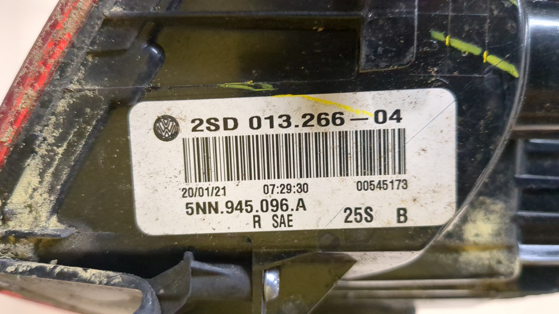 Фонарь задний правый