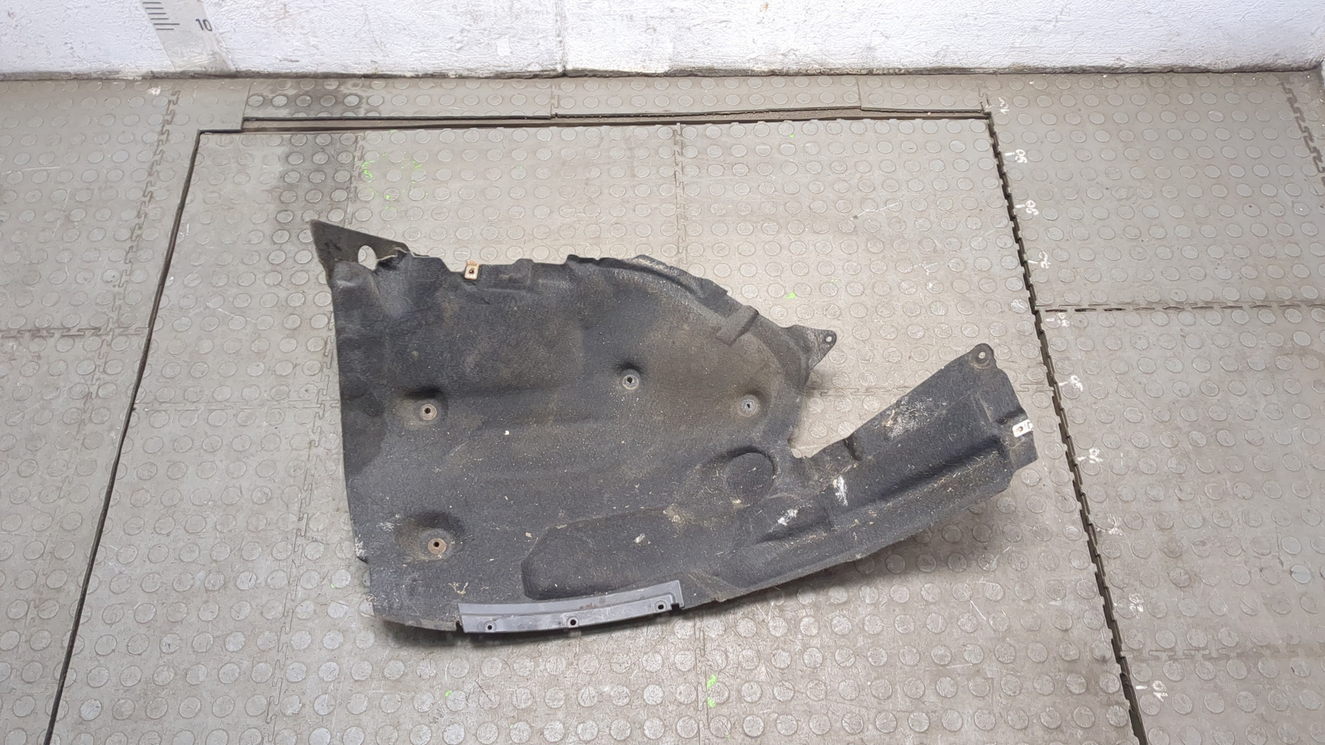 Локер передний левый