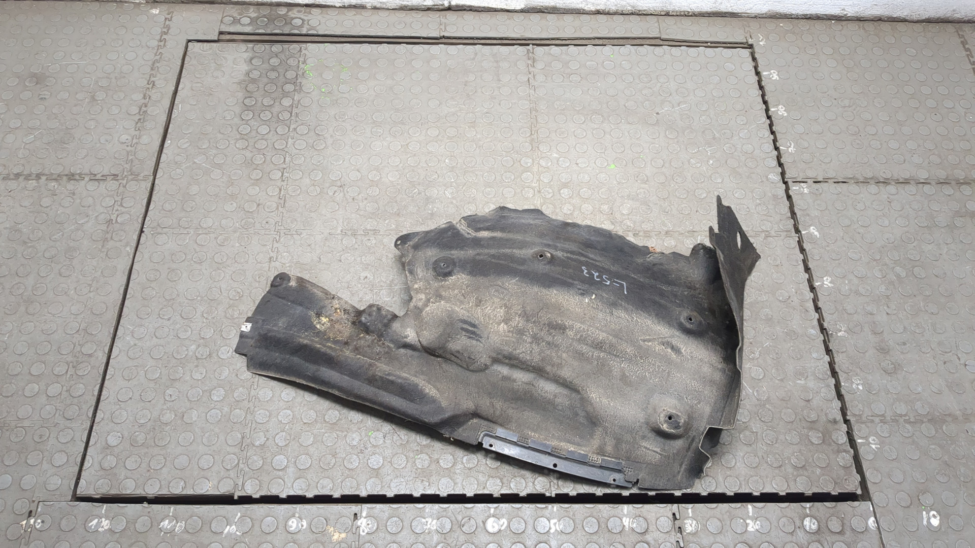 Локер передний левый