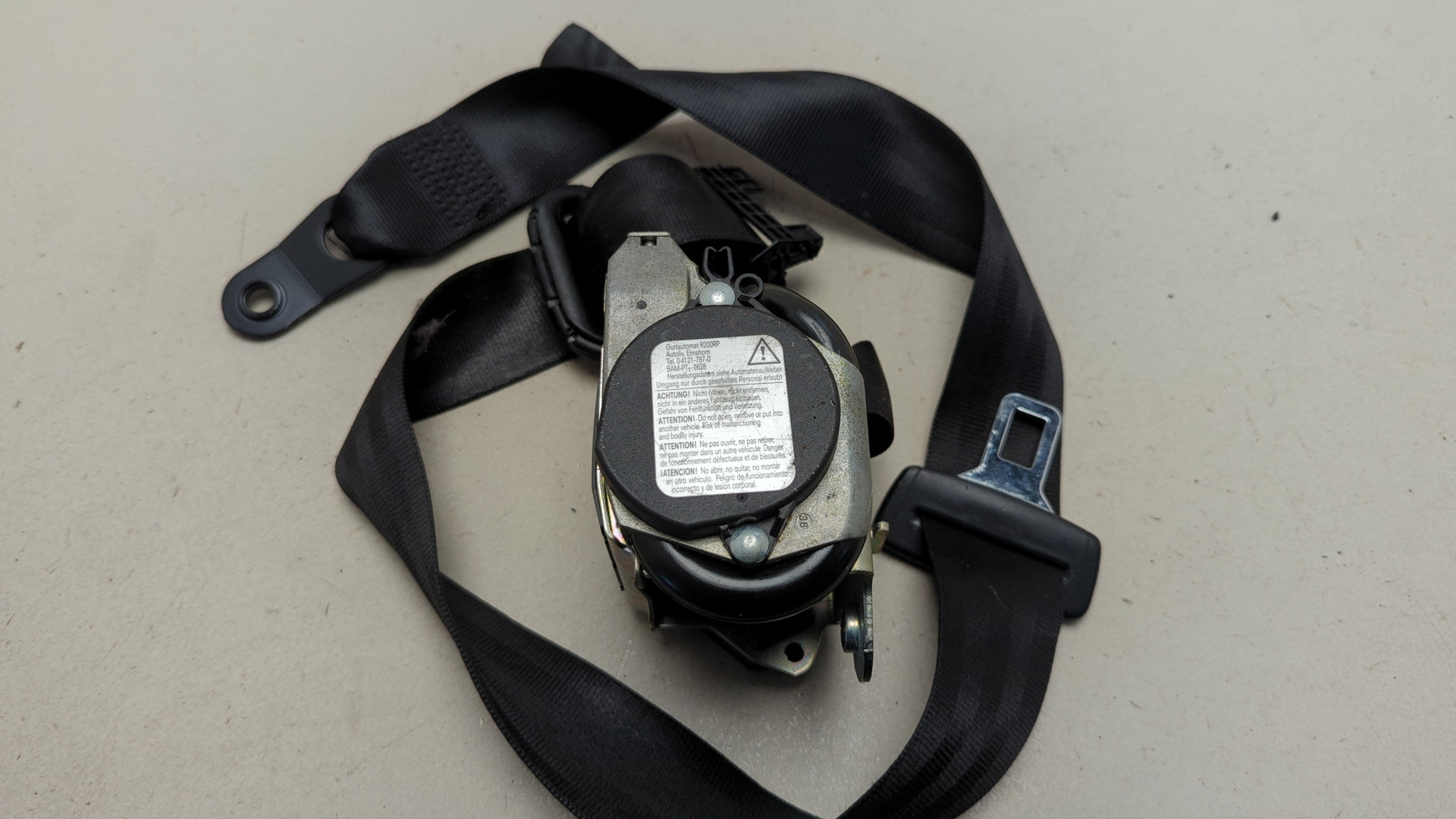 Ремень безопасности