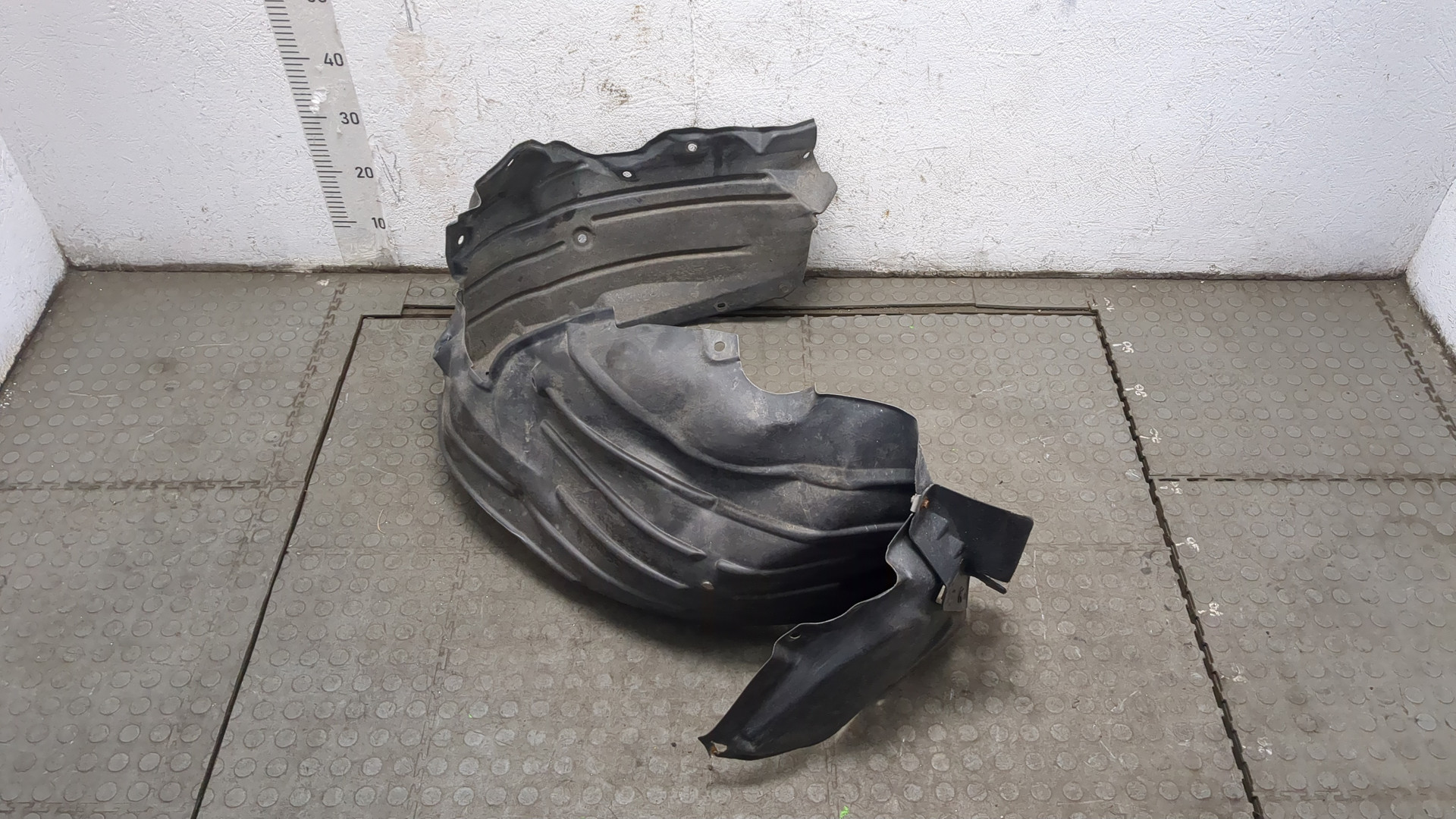 Локер передний правый