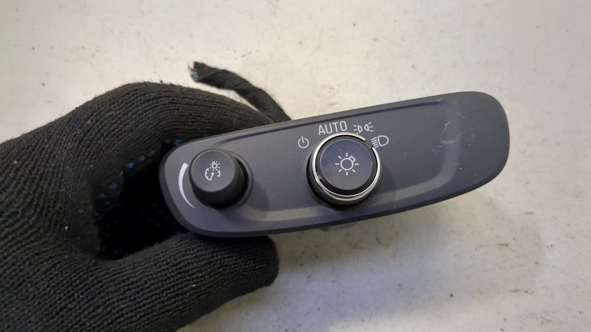 Переключатель света фар