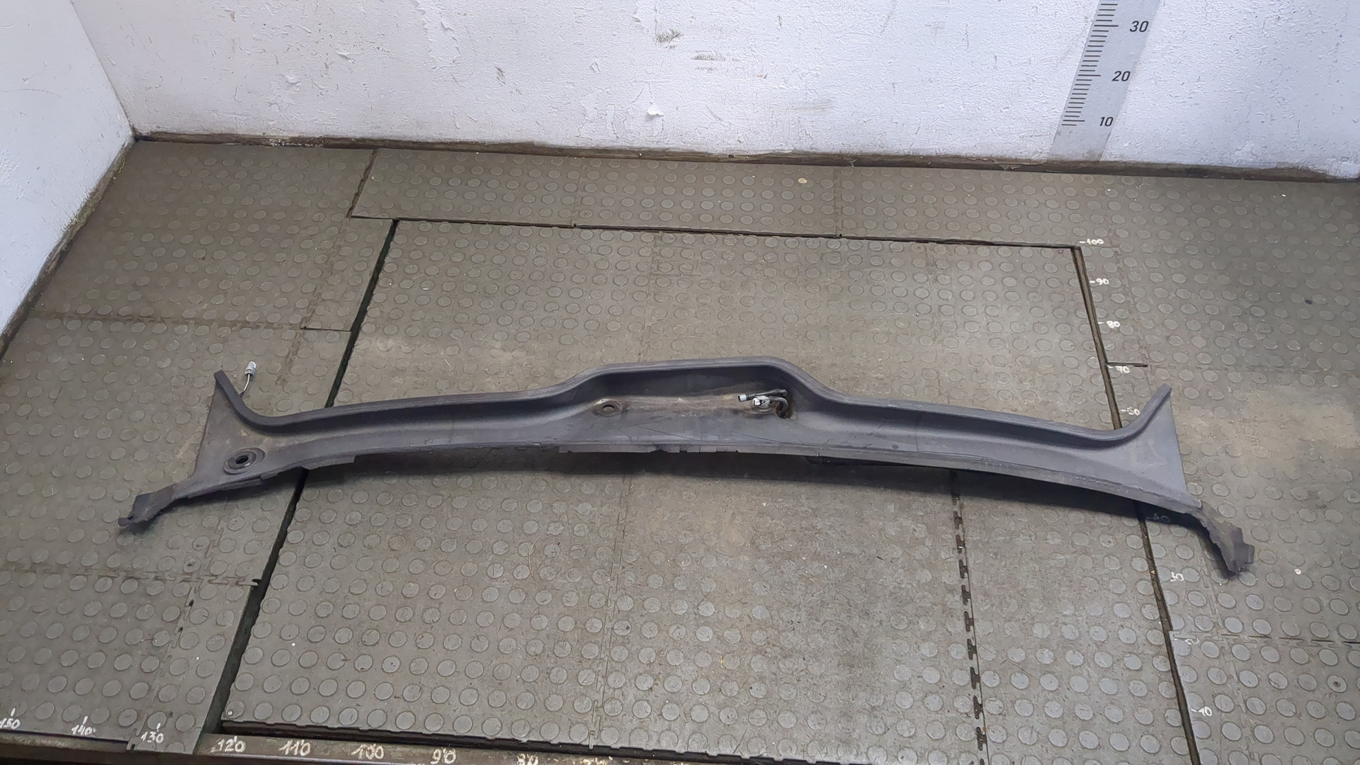 Решетка стеклоочистителей (Жабо)