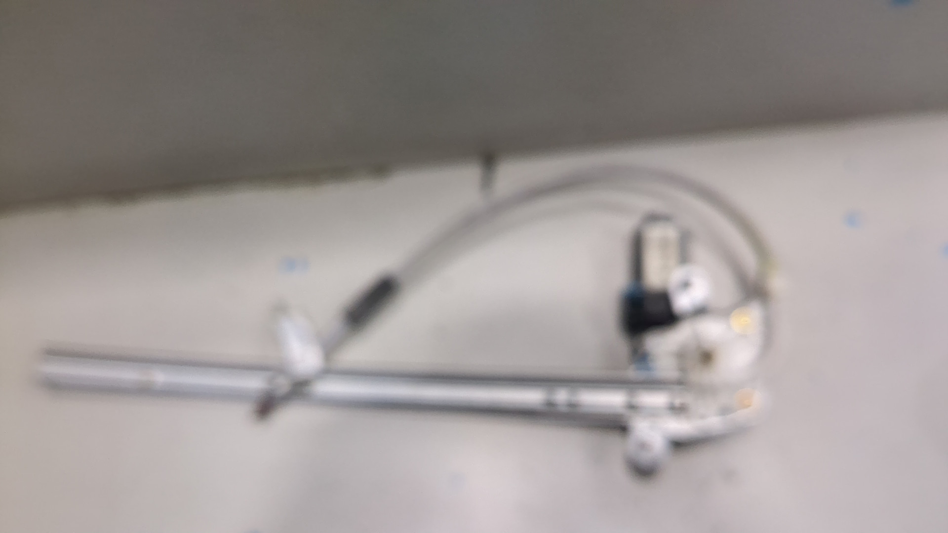 Стеклоподъемник электр. задний левый