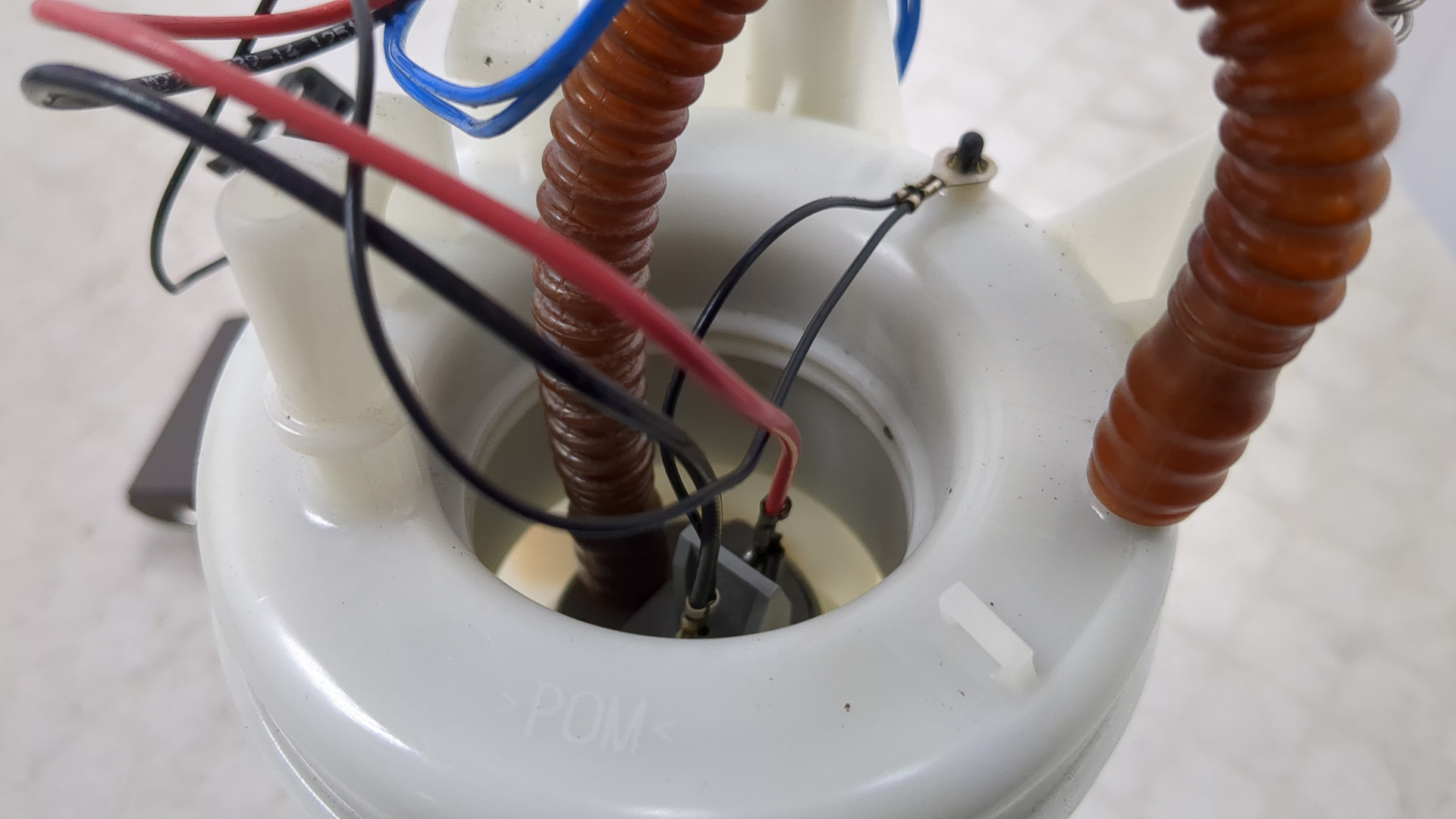 Насос топливный электрический