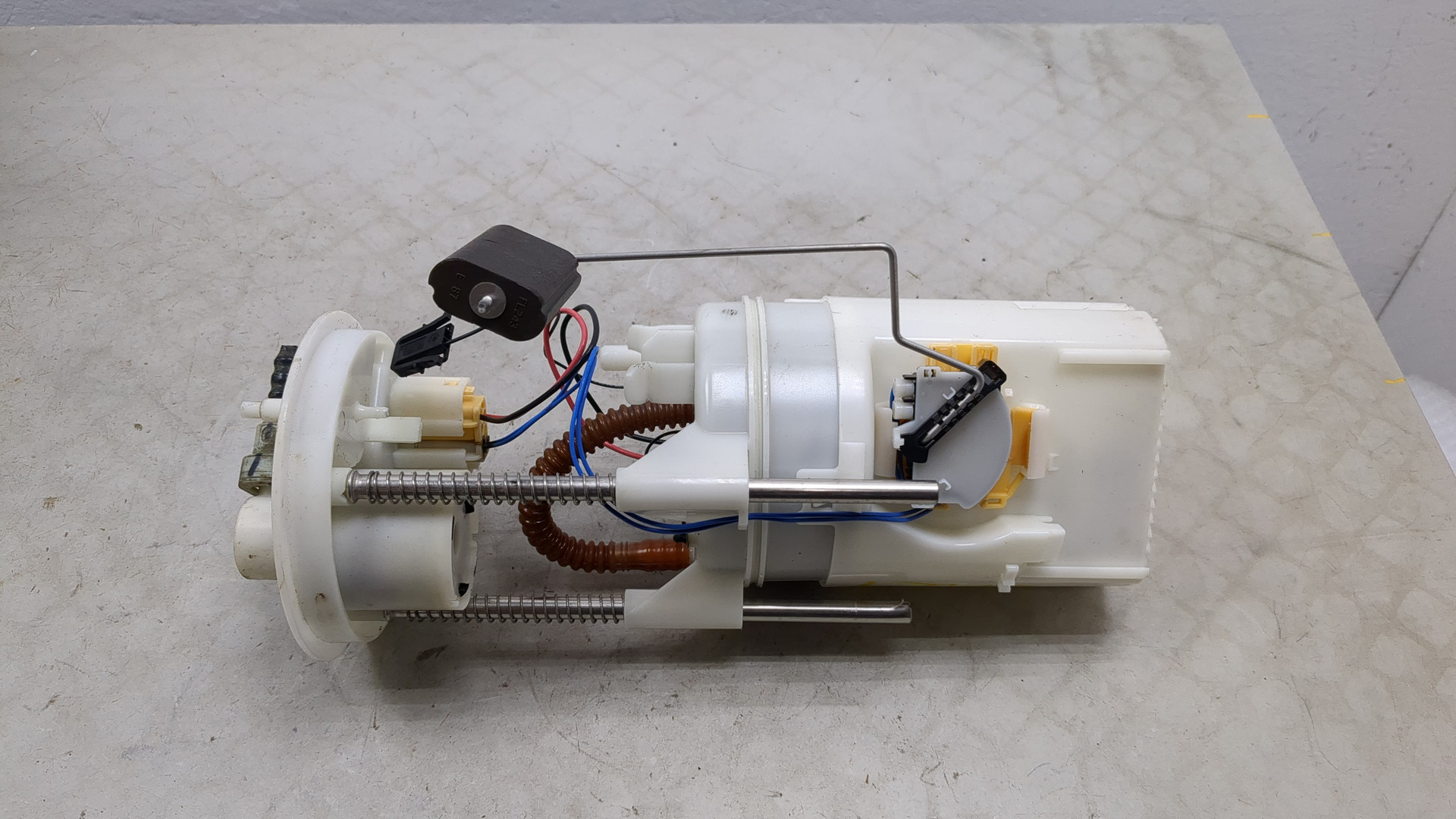 Насос топливный электрический