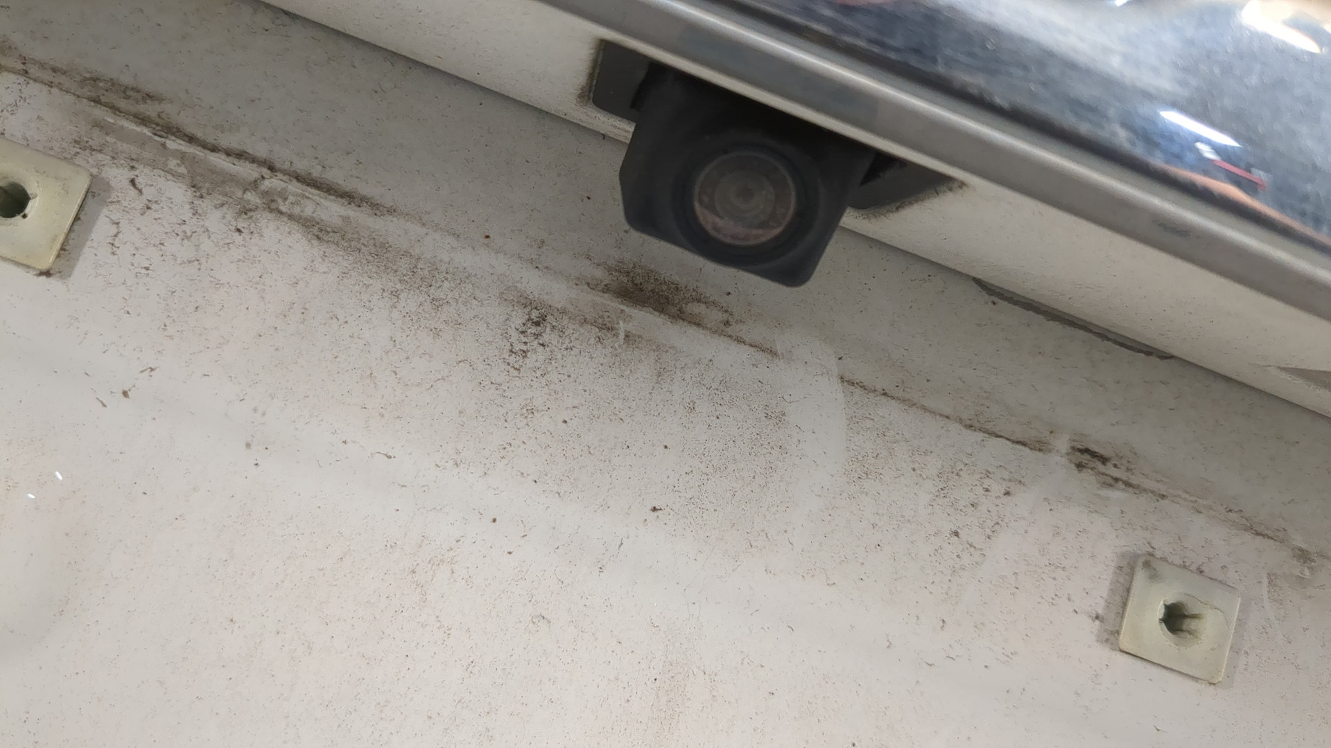 Дверь багажника