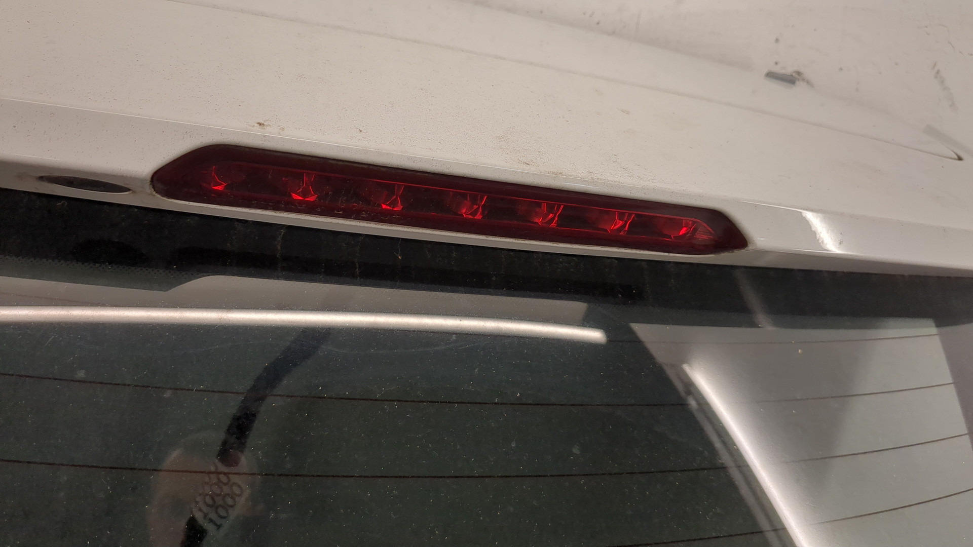 Дверь багажника