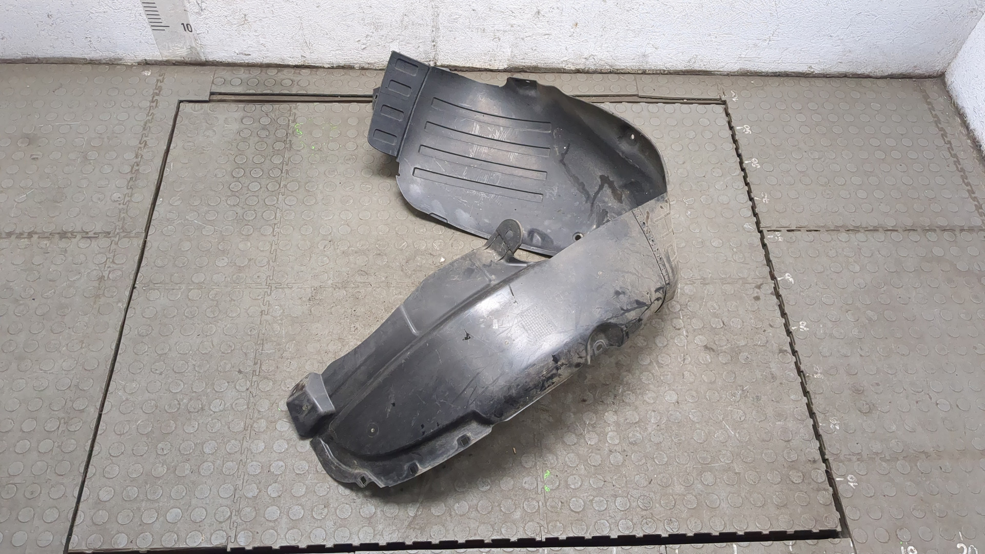 Локер передний правый