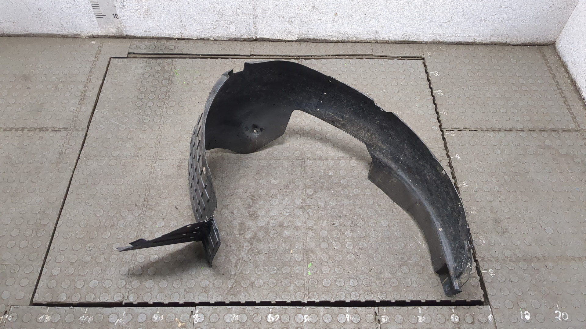 Локер передний левый