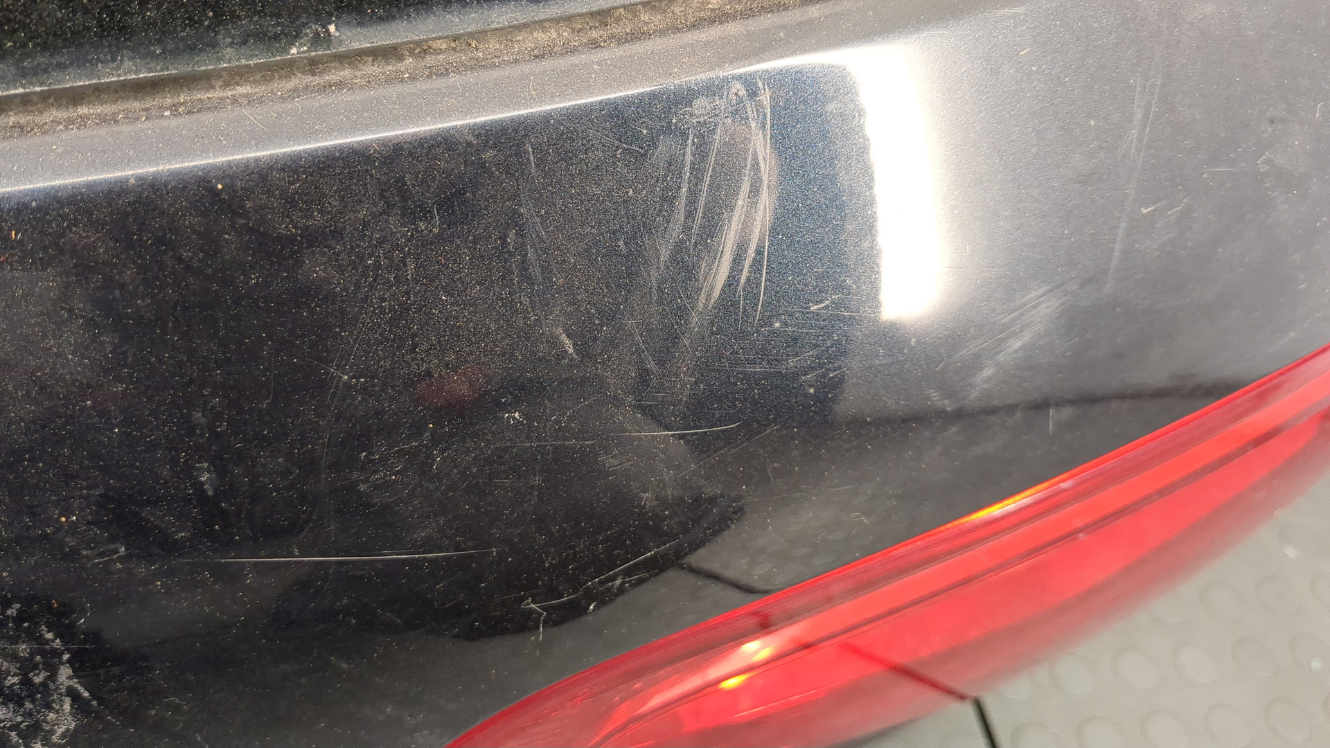 Дверь багажника