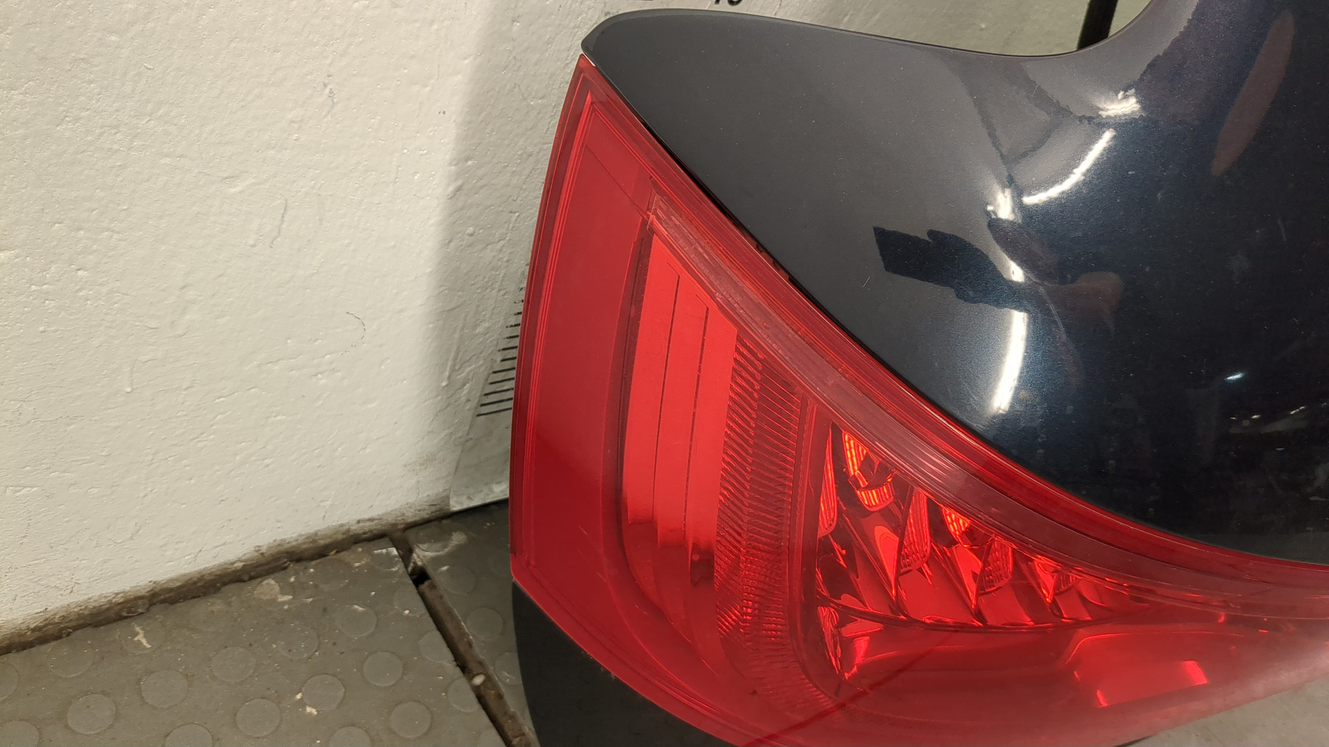 Дверь багажника