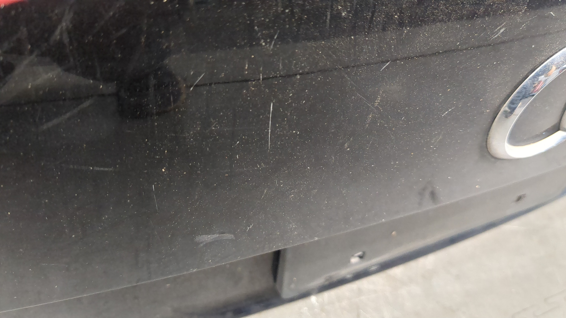 Дверь багажника