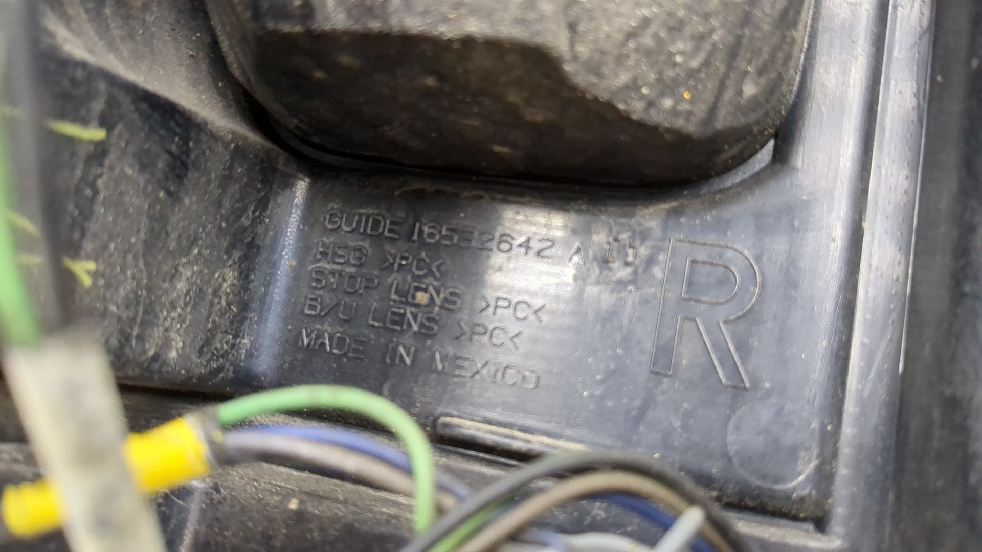 Фонарь задний правый