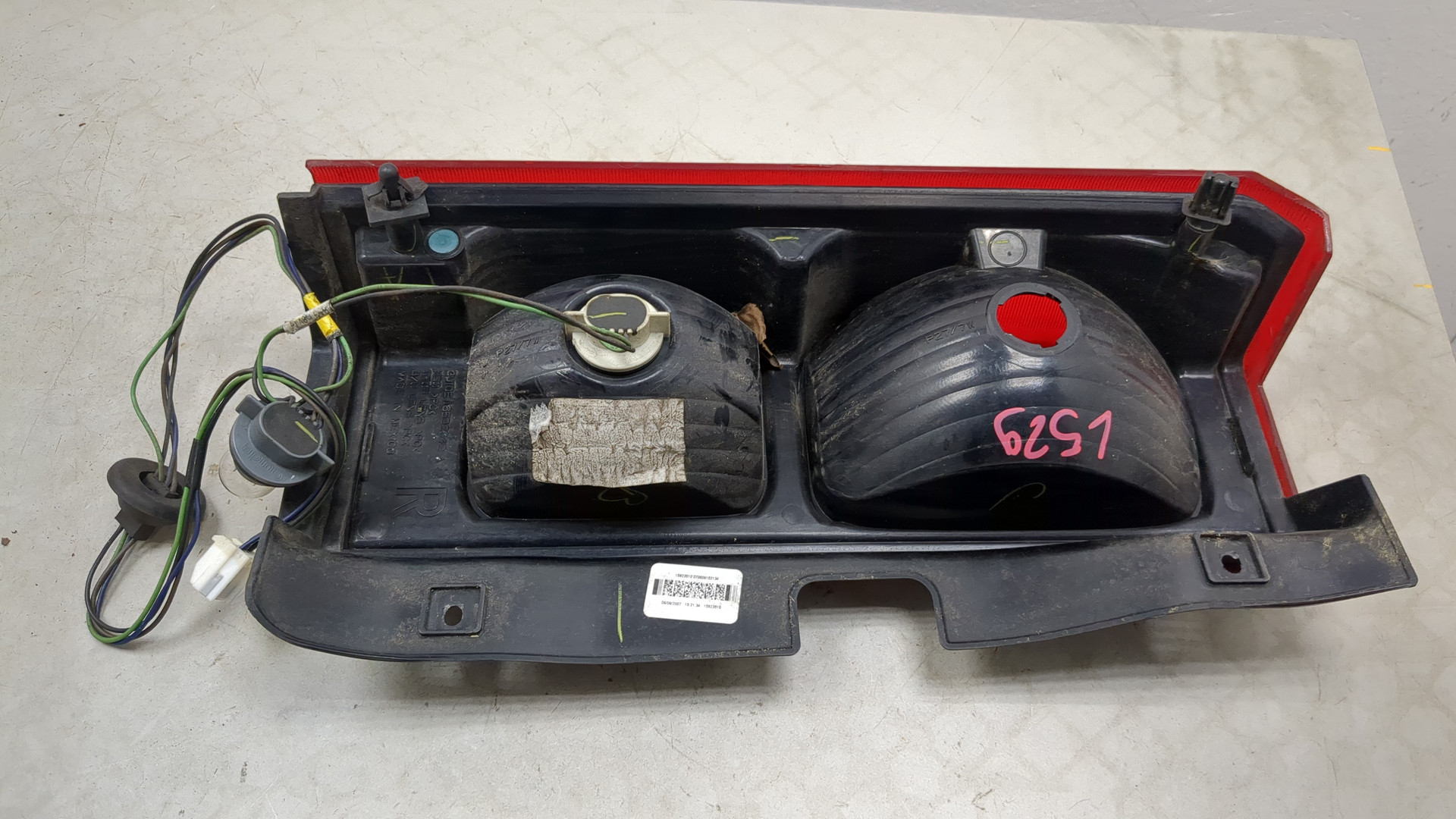 Фонарь задний правый