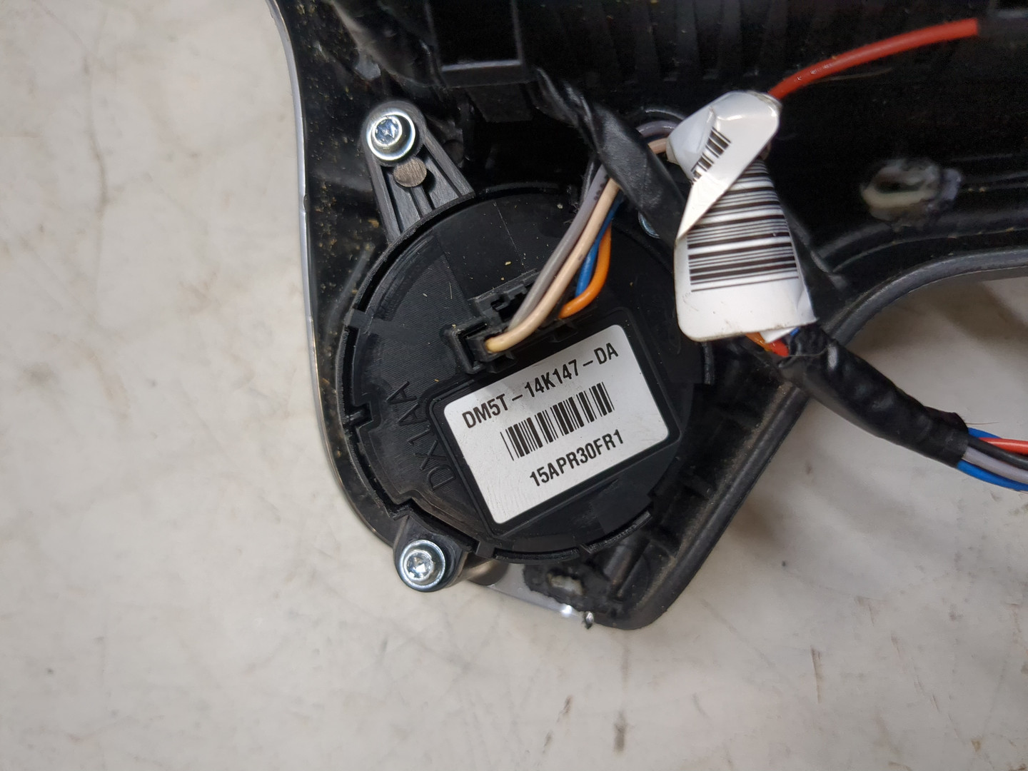 Подушка безопасности в рулевое колесо