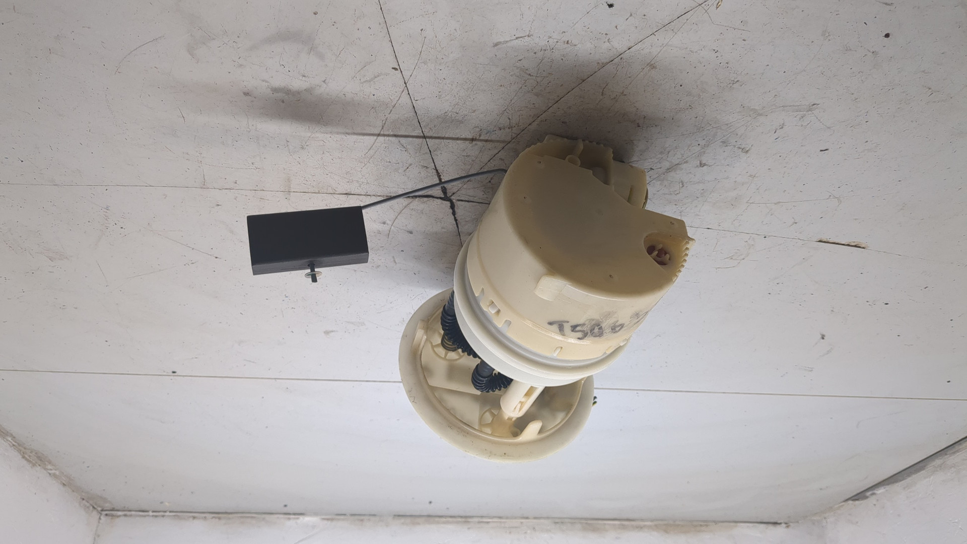 Насос топливный электрический