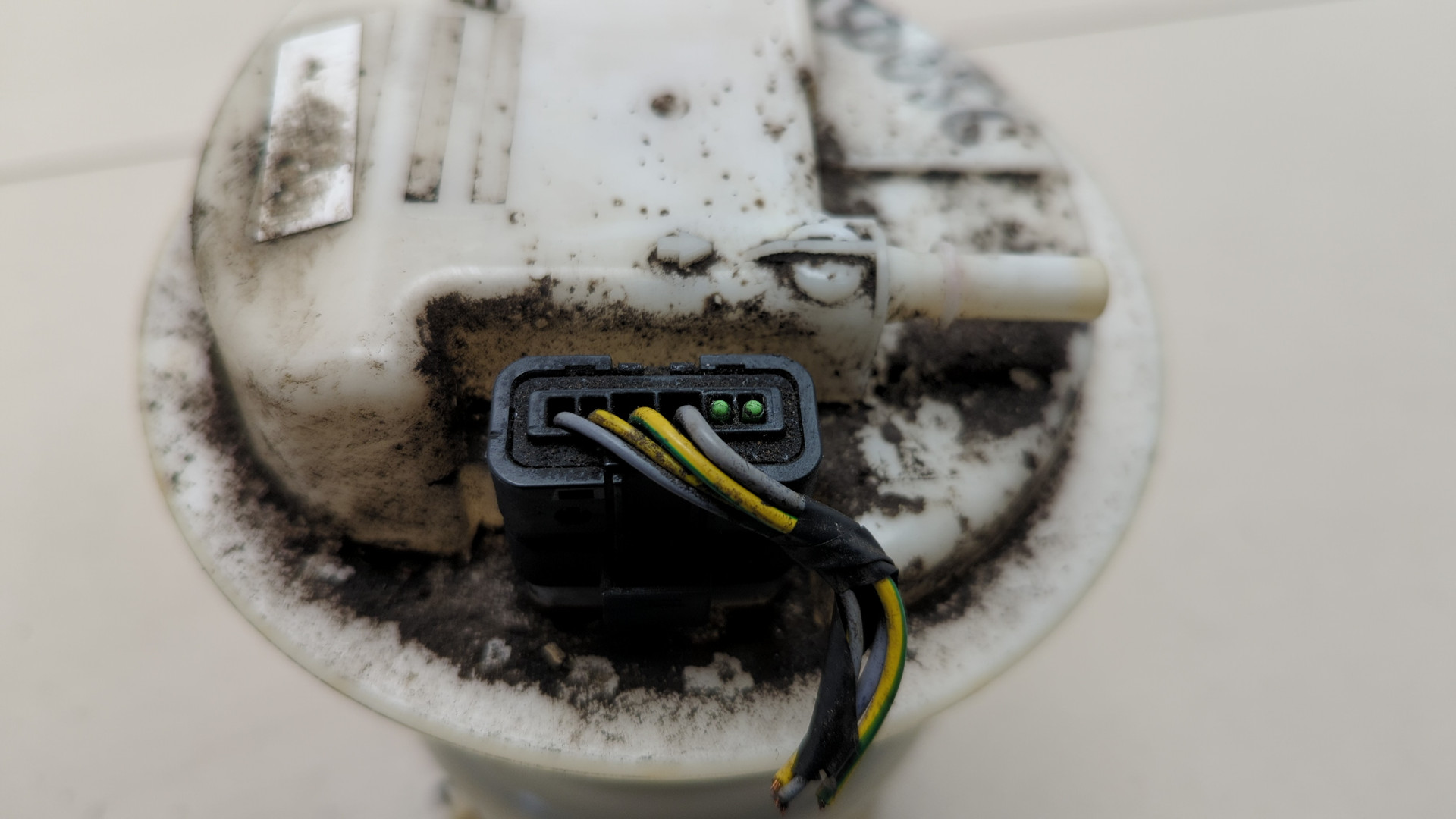 Насос топливный электрический