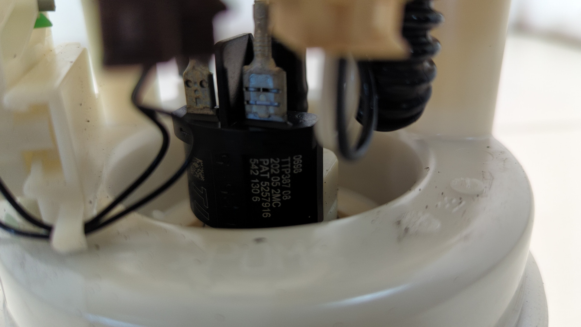 Насос топливный электрический