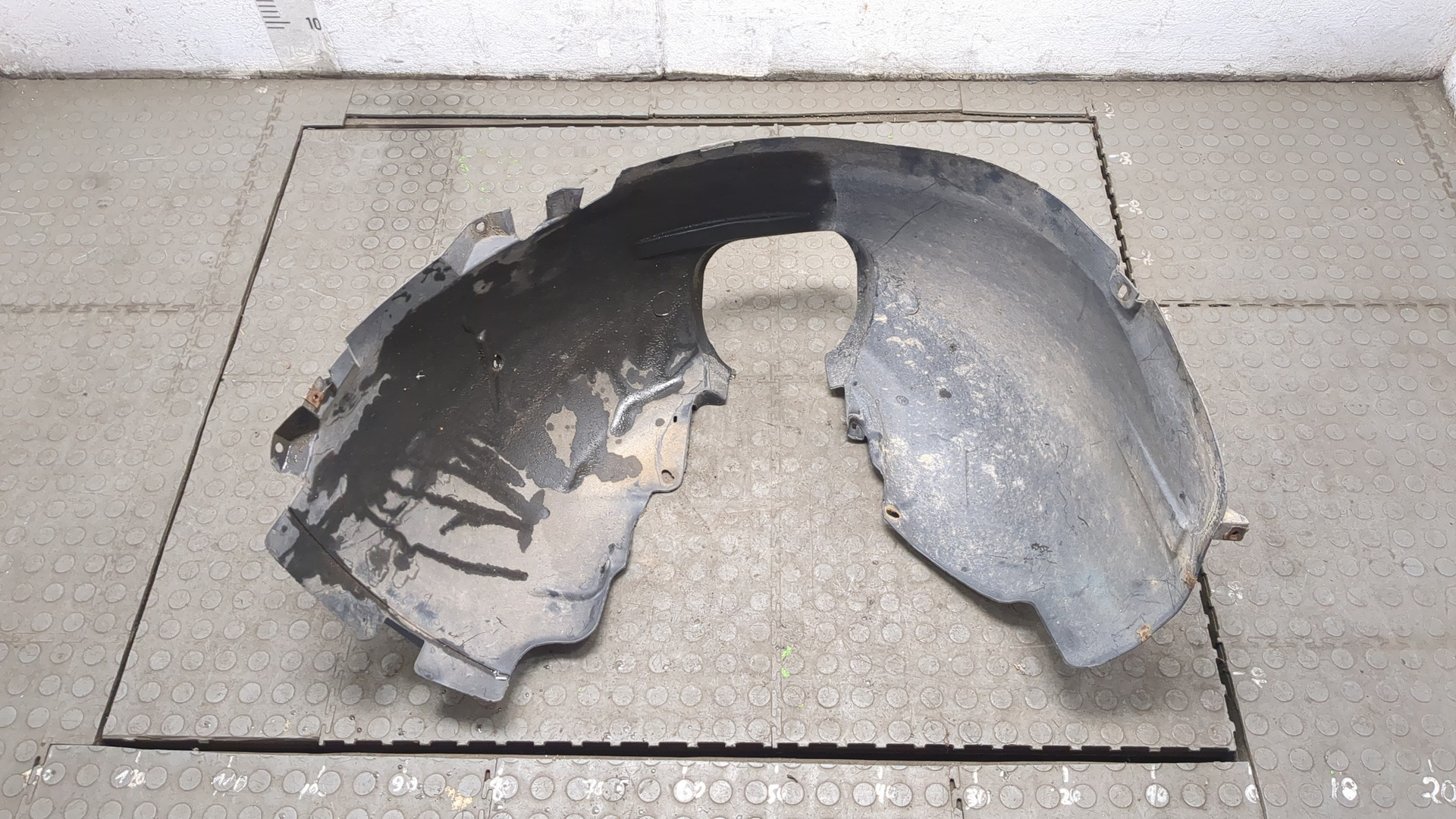 Локер передний левый