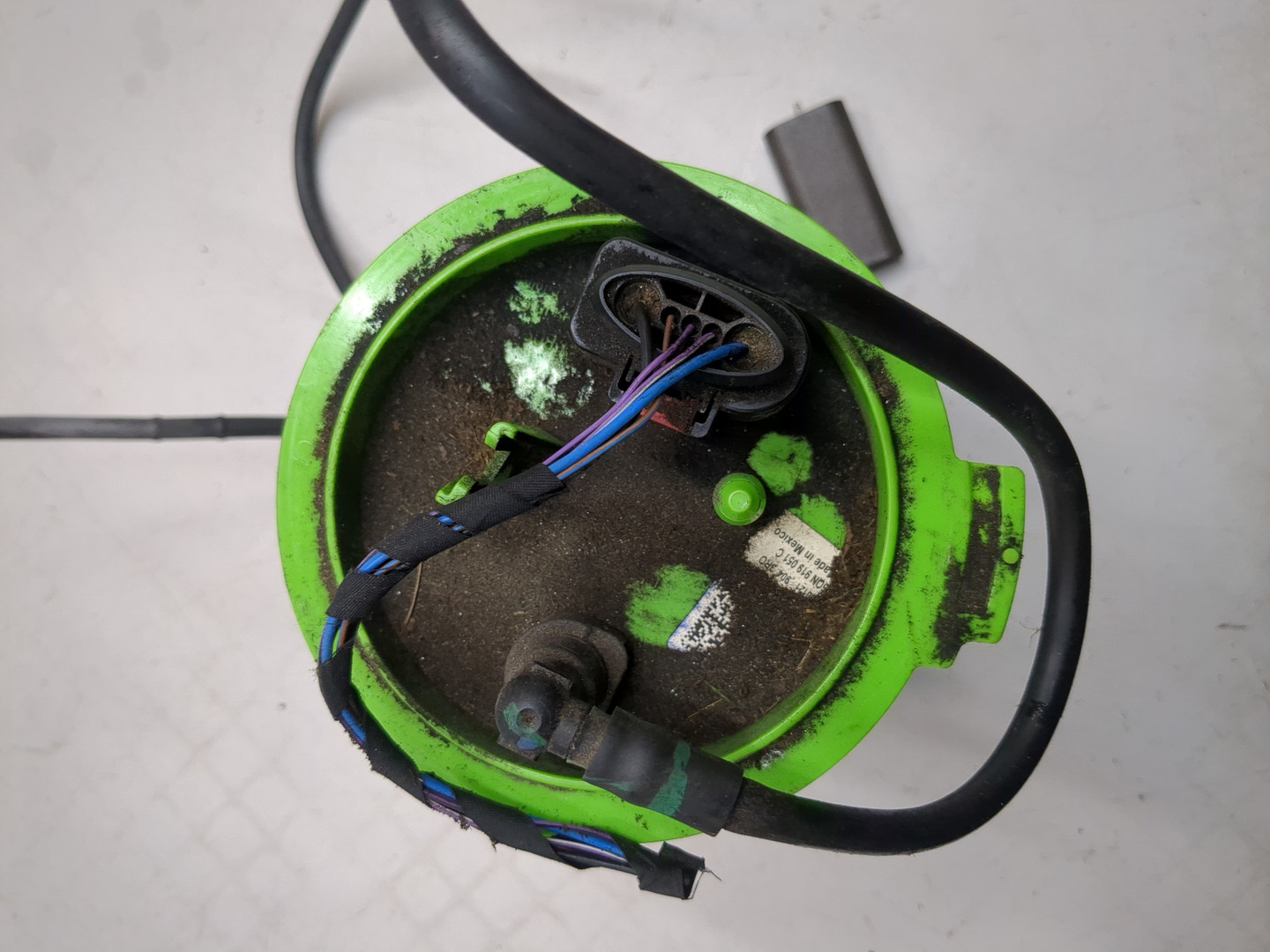 Насос топливный электрический